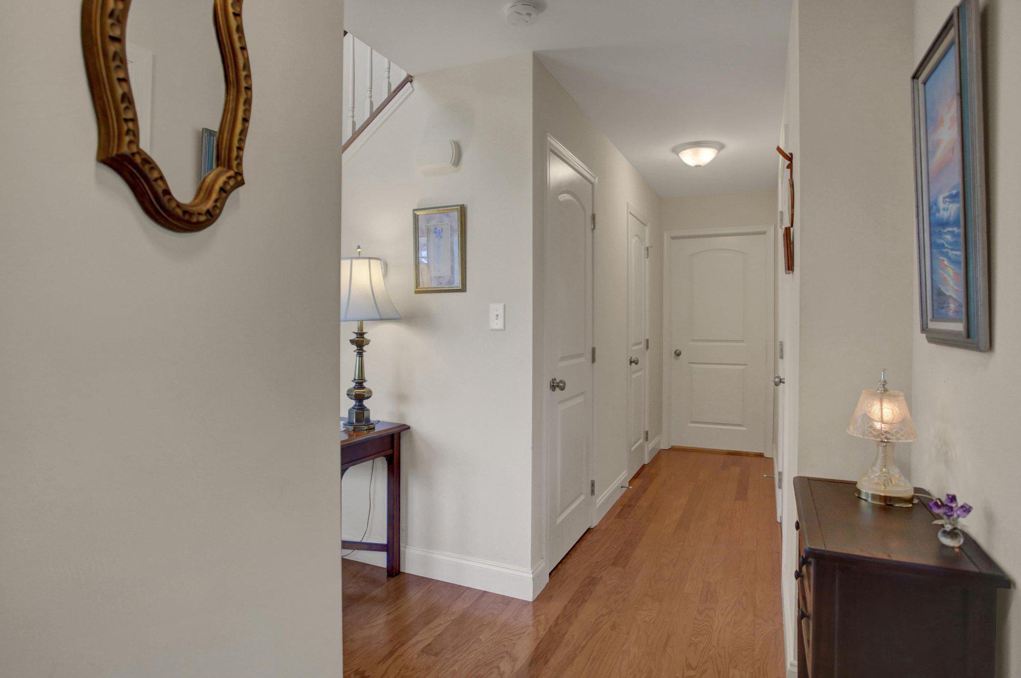 732 GLADSTONE COURT