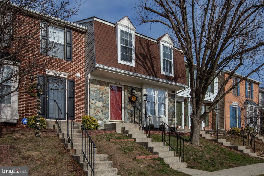 FINALLY! A great Manchester Lakes move-in ready home with three bedrooms, three full baths and a half-bath on the main level. Easy commute to Metro, Ft. Belvoir, and Pentagon. Sought after community offers swimming pool, tennis, and lots of green space. Kingstowne shopping, dining, movies and more just a short stroll around the corner! OPEN HOUSE SUNDAY FEB 12 from 1 to 4 PM.