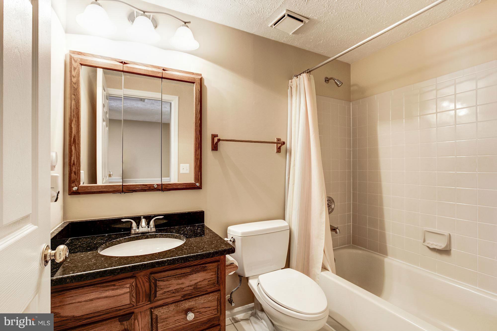 MANCHESTER LAKES - Residential