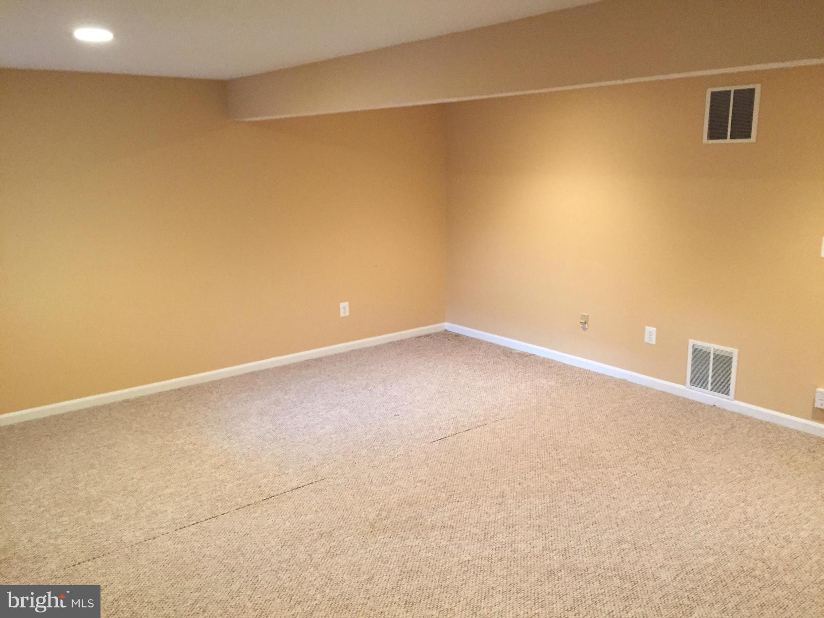 MANCHESTER LAKES - Residential