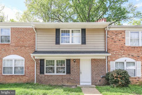 Townhouse For Sale - 926 Bellows Avenue<br/> FREDERICKSBURG, VA 22405