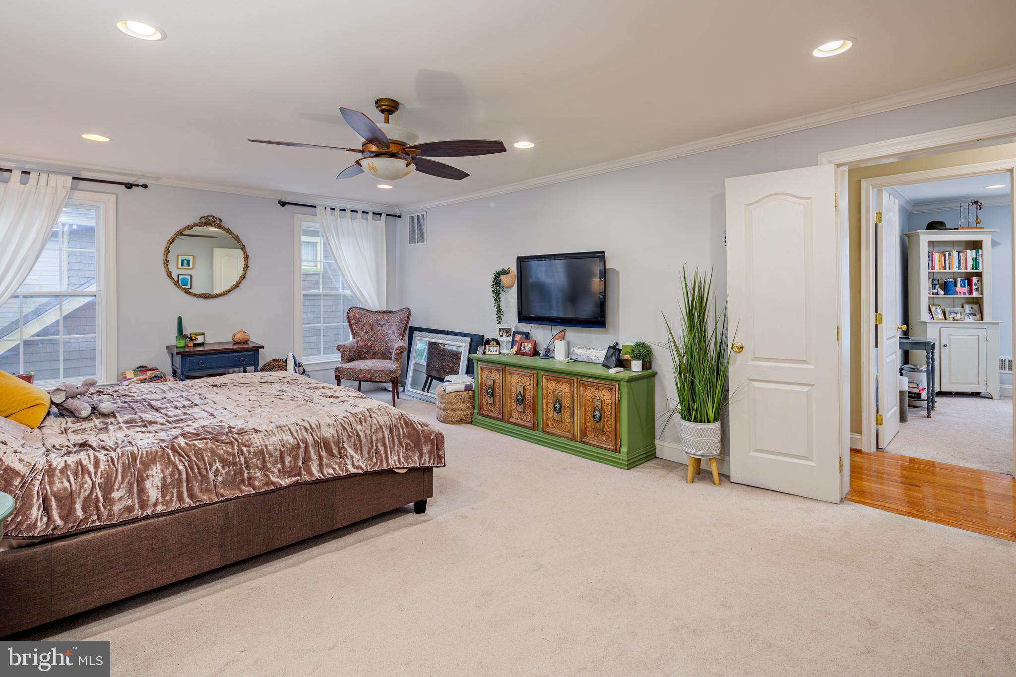 LAKE EVESHAM - Residential Lease