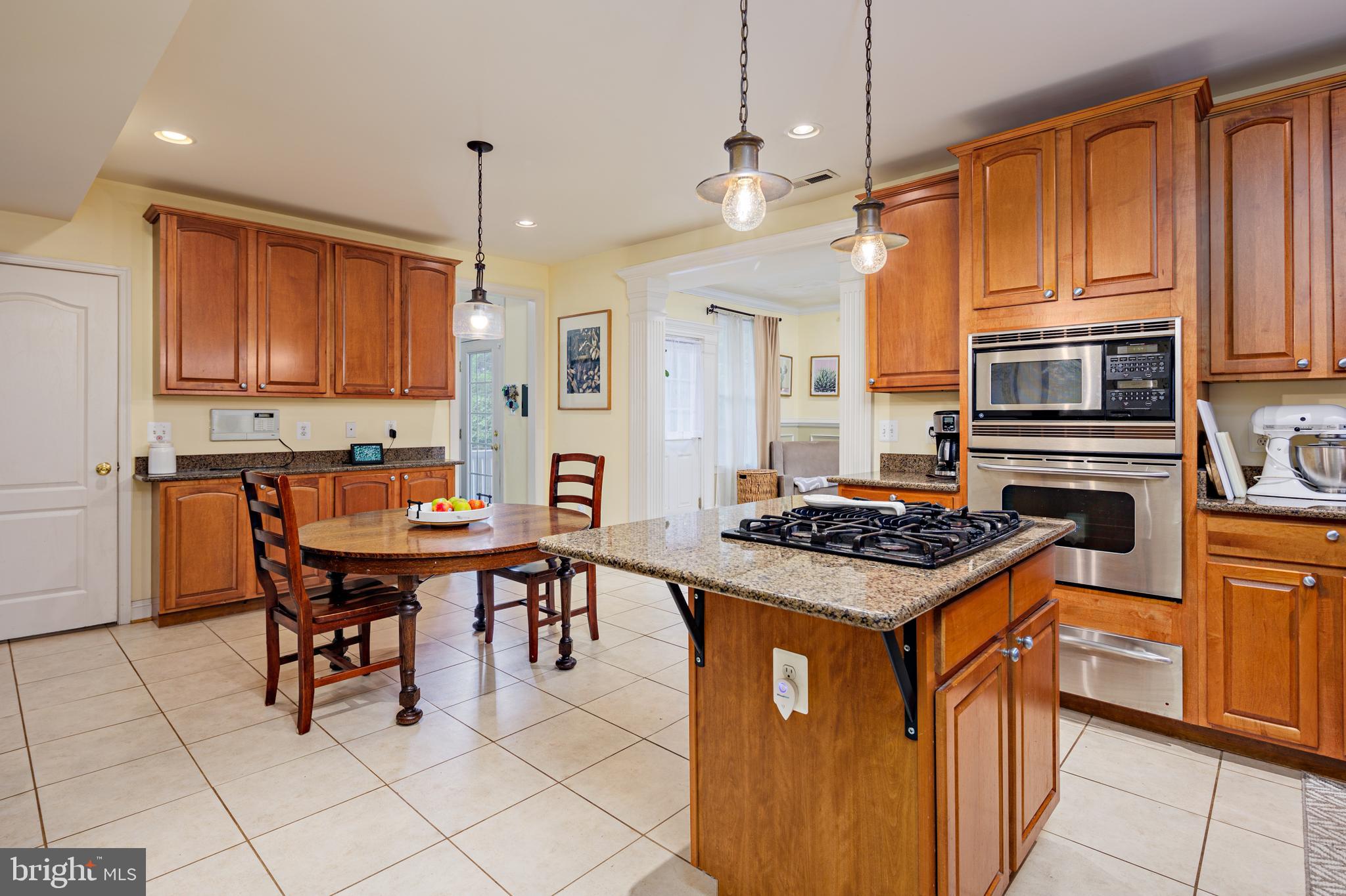 LAKE EVESHAM - Residential Lease