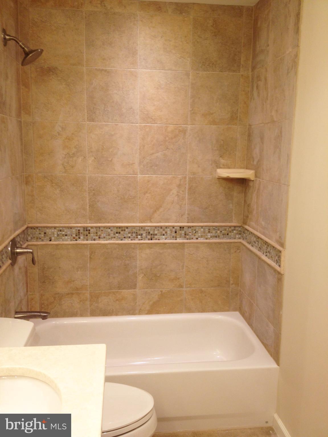 HARBOR POINT - Residential Lease