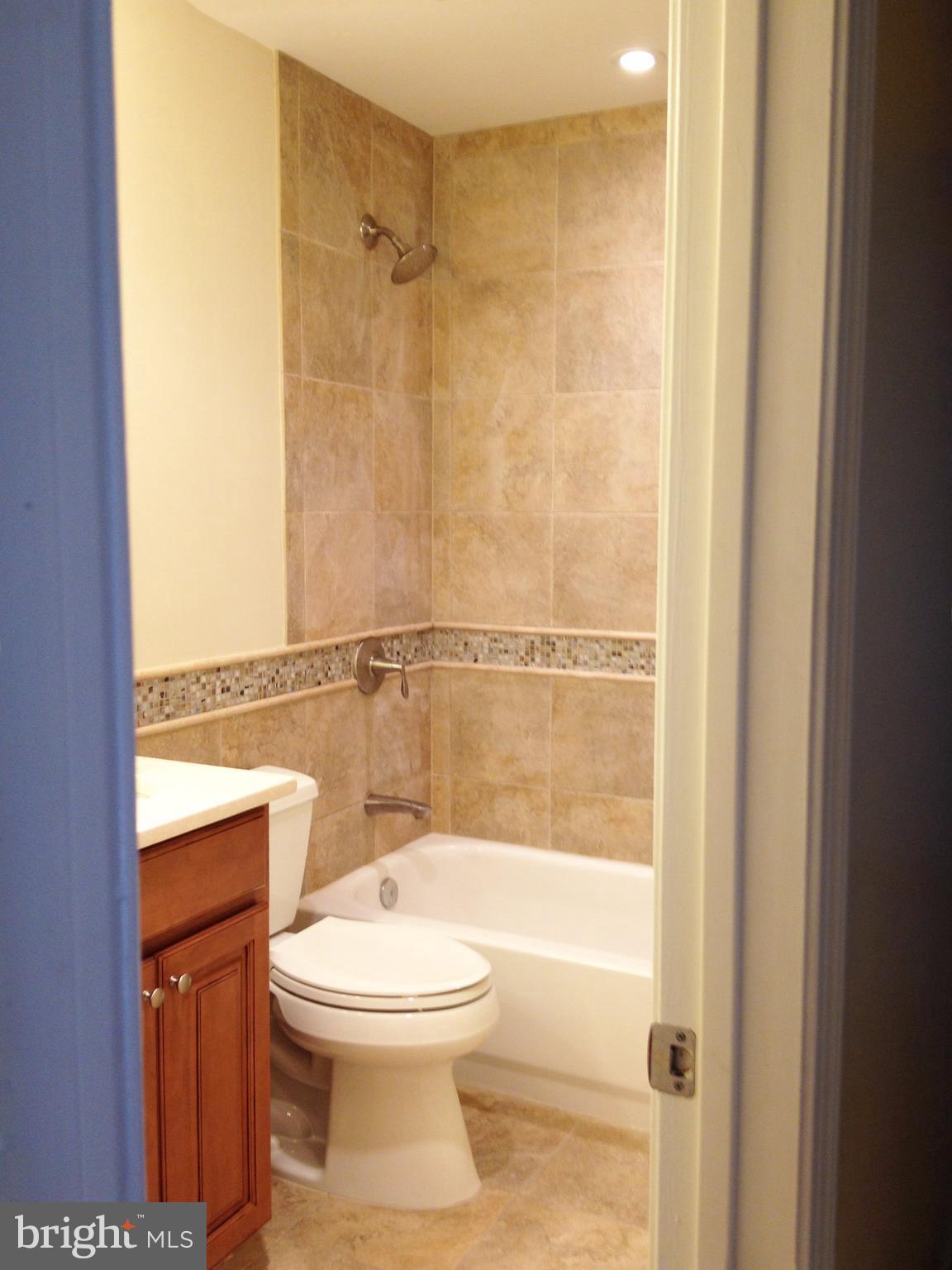 HARBOR POINT - Residential Lease