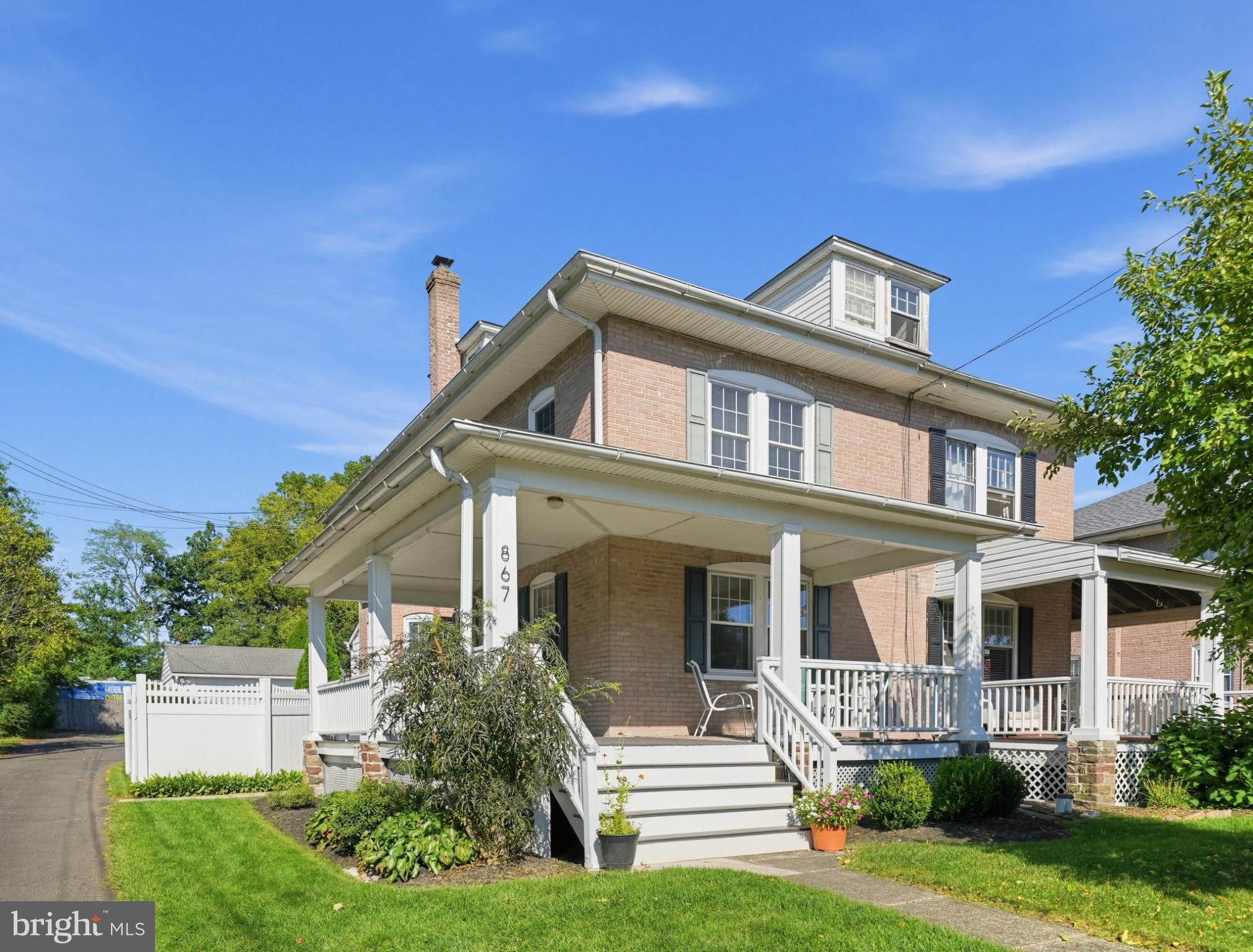 867 MAIN STREET