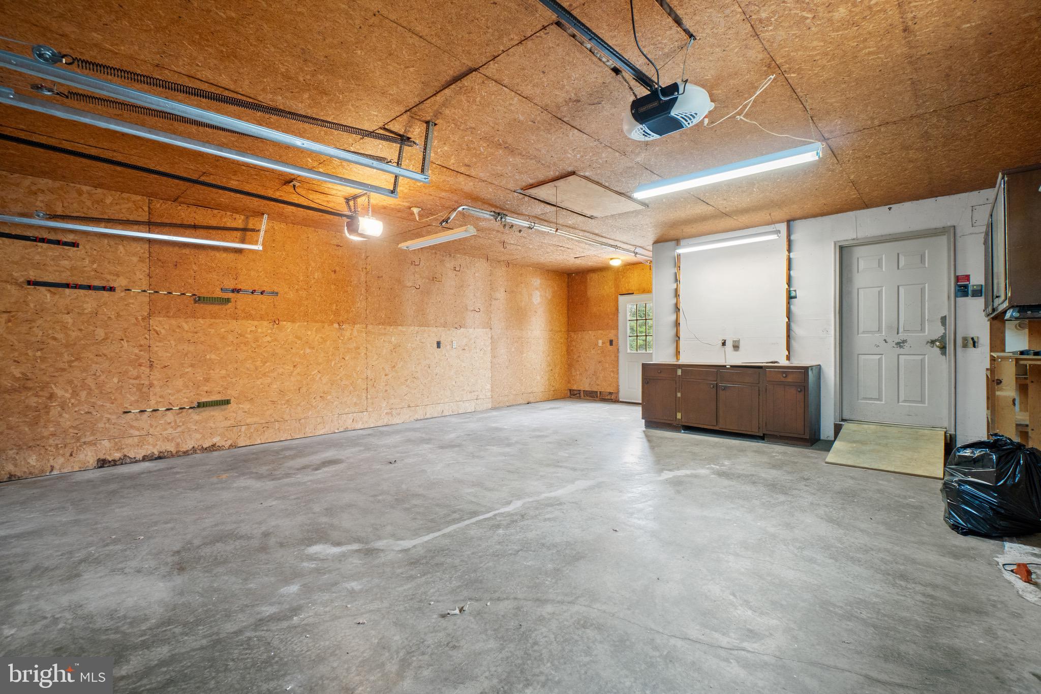 LONGMEADOW - Residential