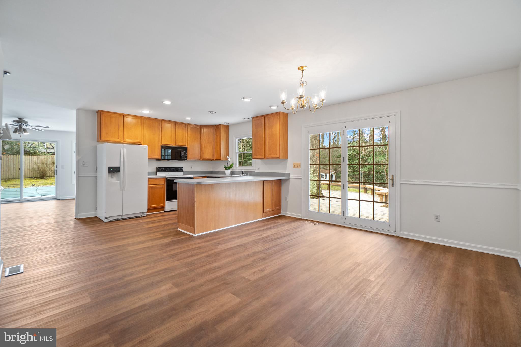 LONGMEADOW - Residential