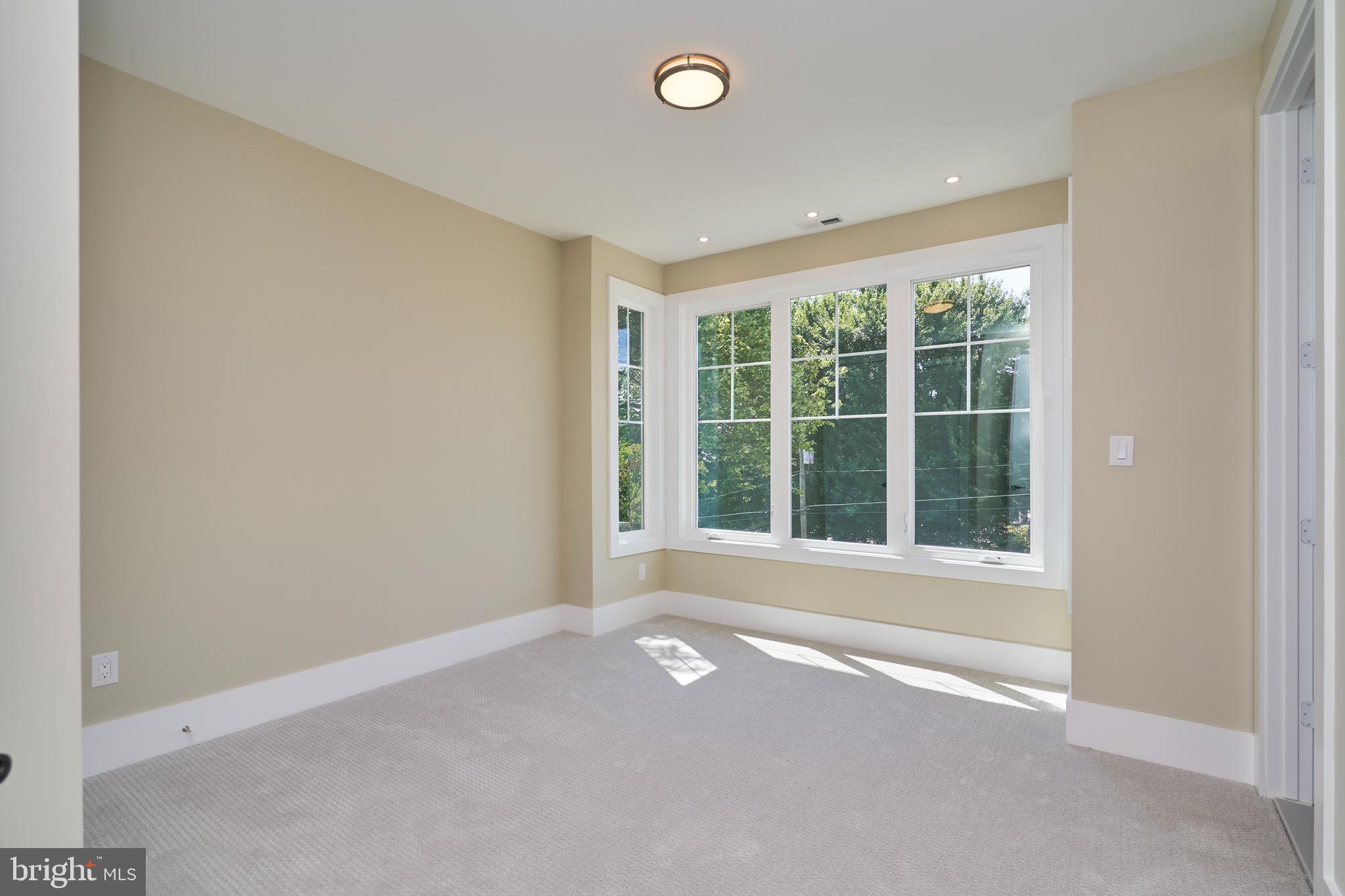 VALLEY VIEW - Residential