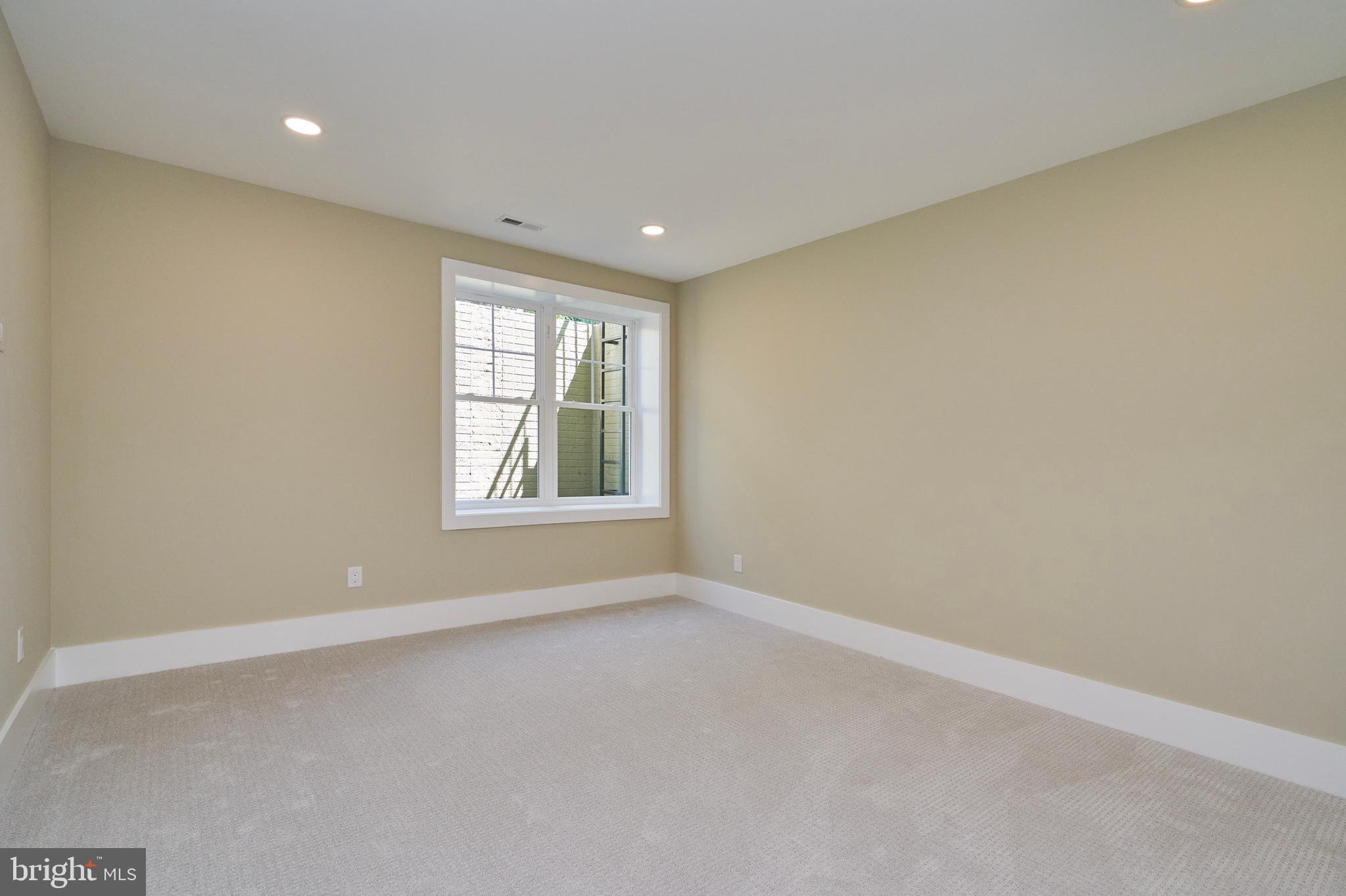 VALLEY VIEW - Residential