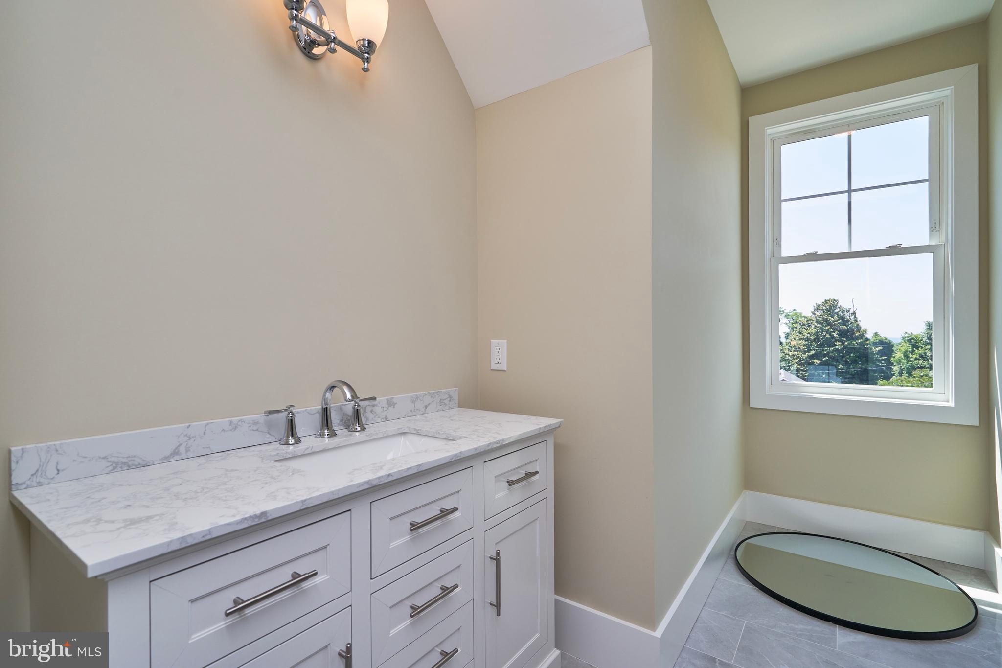 VALLEY VIEW - Residential