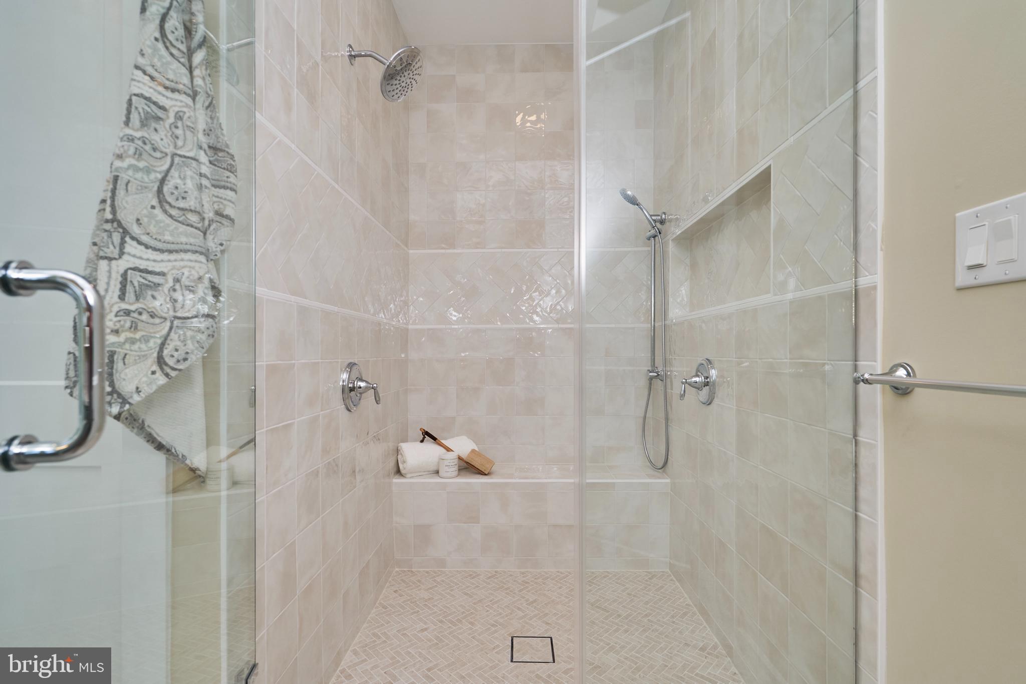 VALLEY VIEW - Residential