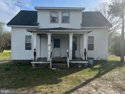Homes For Sale - 120 High Street<br/> LEESBURG, NJ 08327