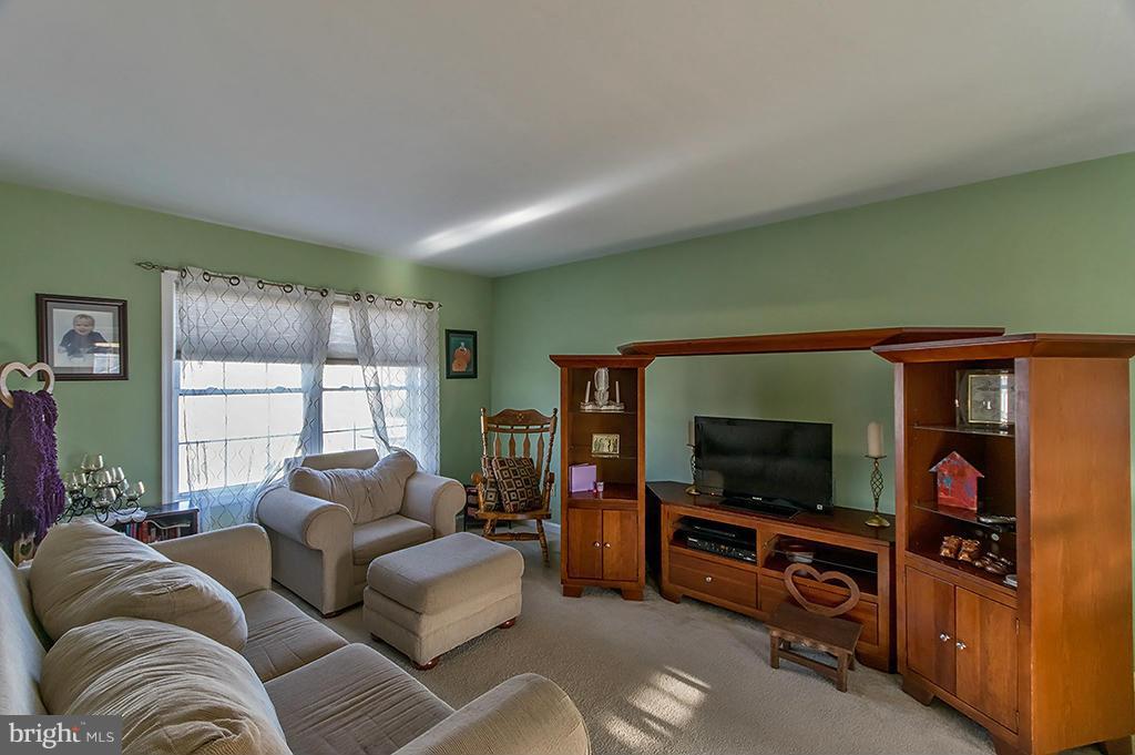 FOREST HEIGHTS - Residential