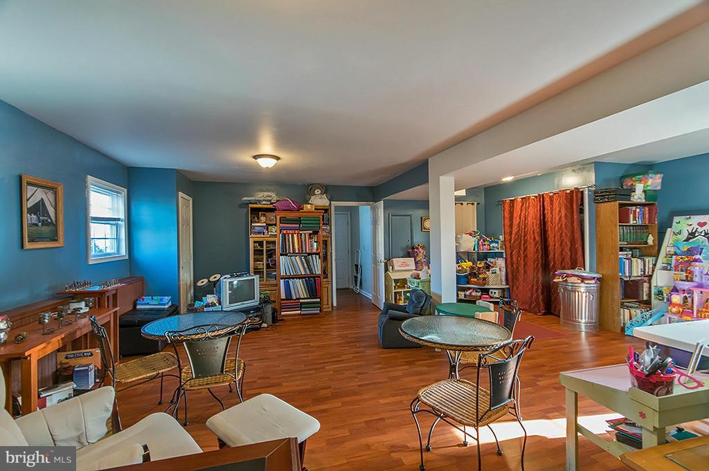 FOREST HEIGHTS - Residential