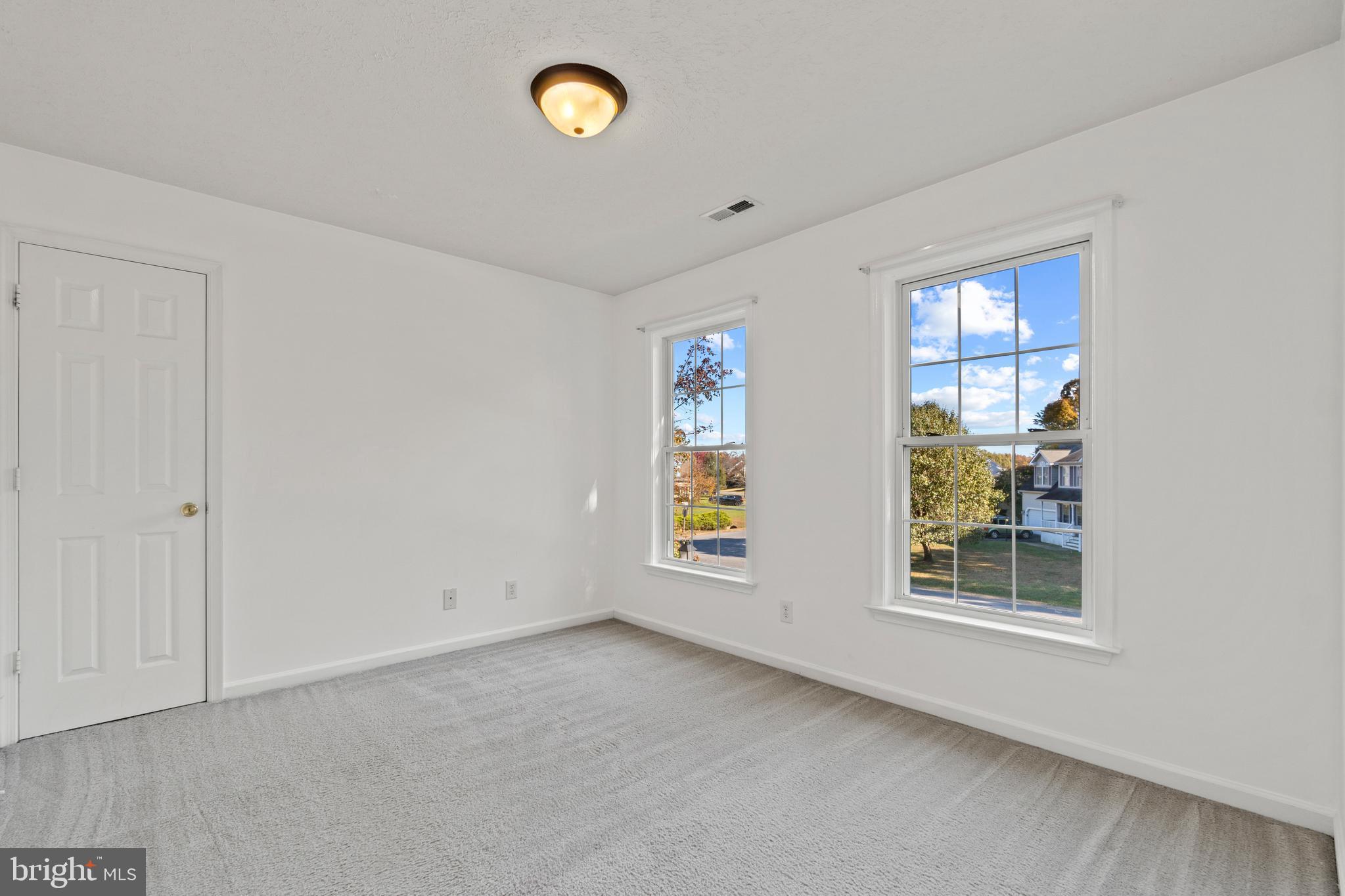 KINGSWOOD - Residential