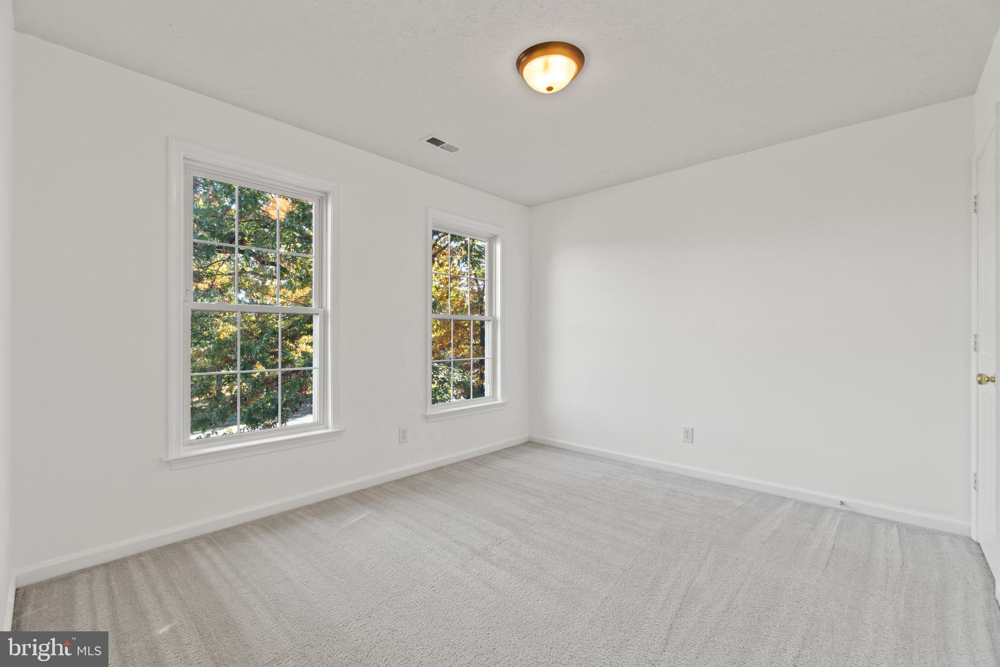 KINGSWOOD - Residential