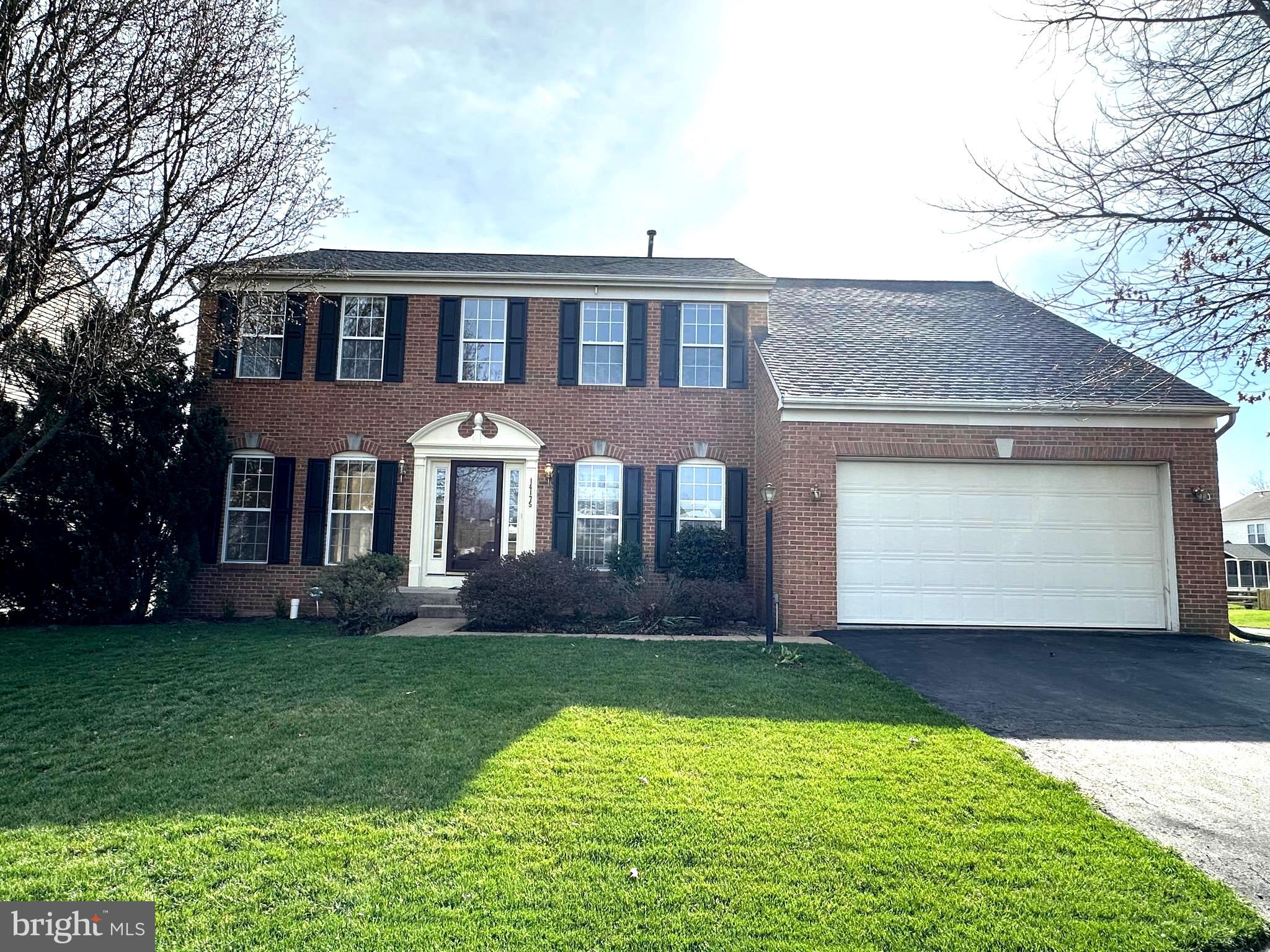 VIRGINIA OAKS - Residential