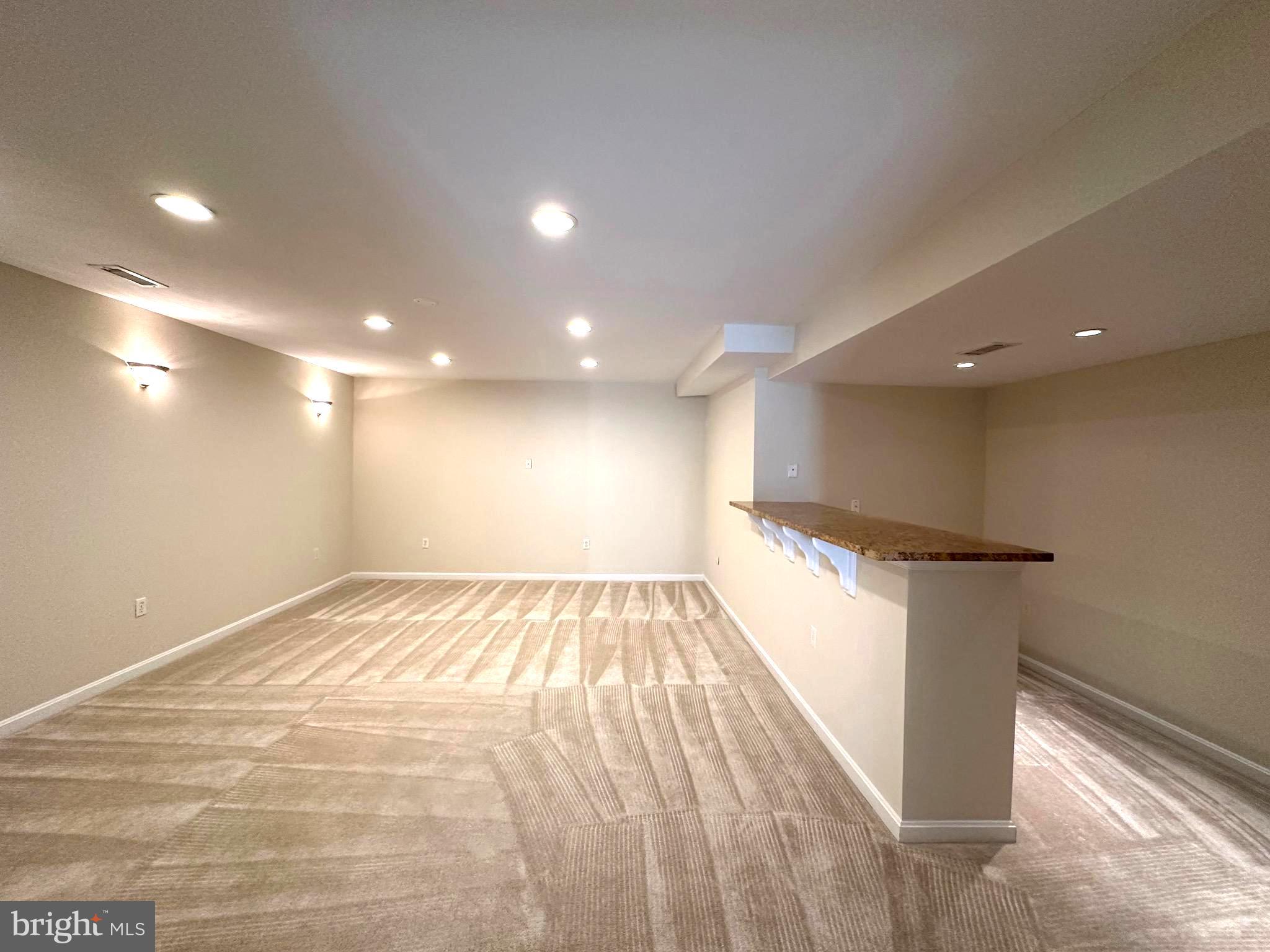 VIRGINIA OAKS - Residential