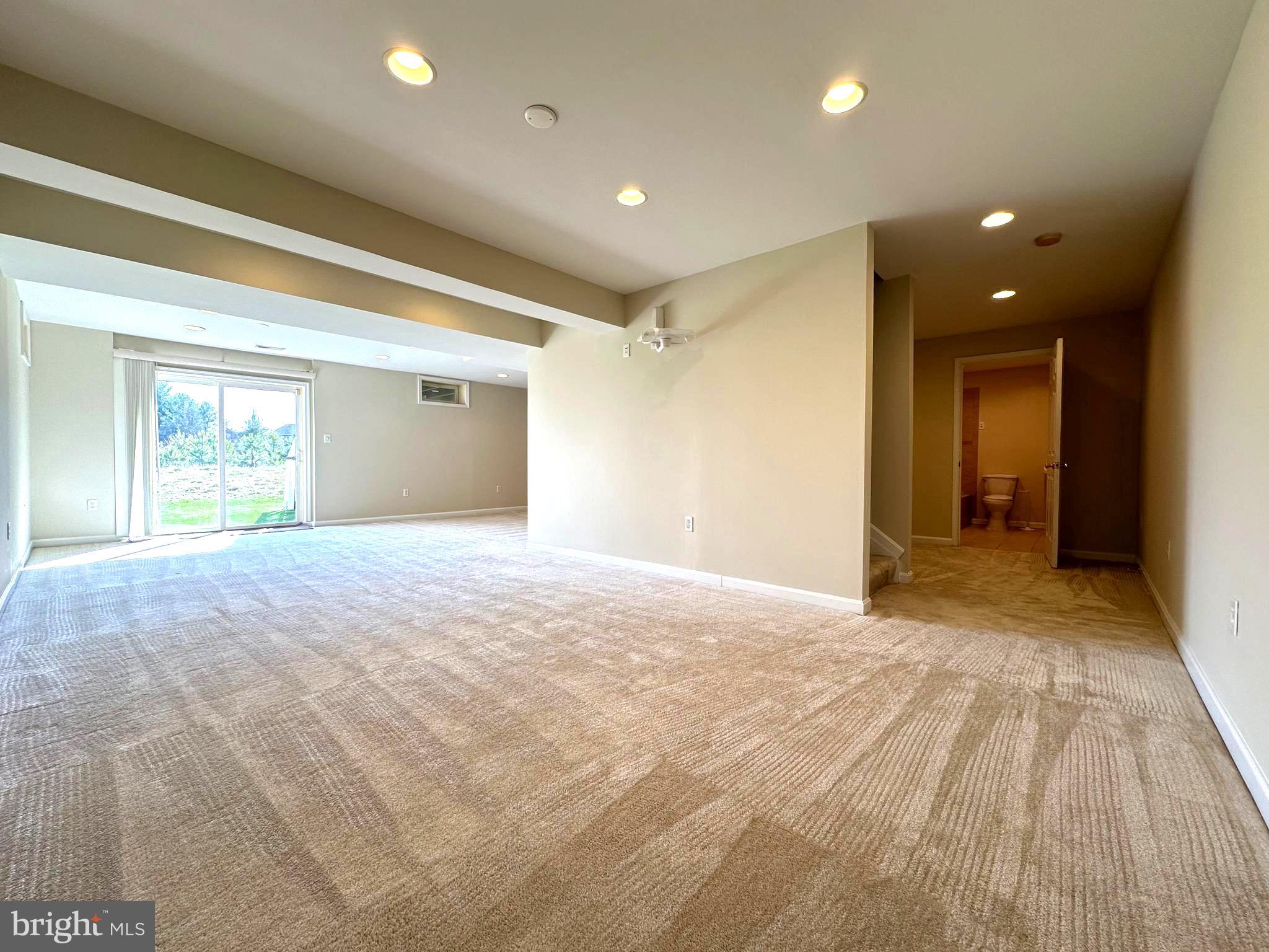 VIRGINIA OAKS - Residential