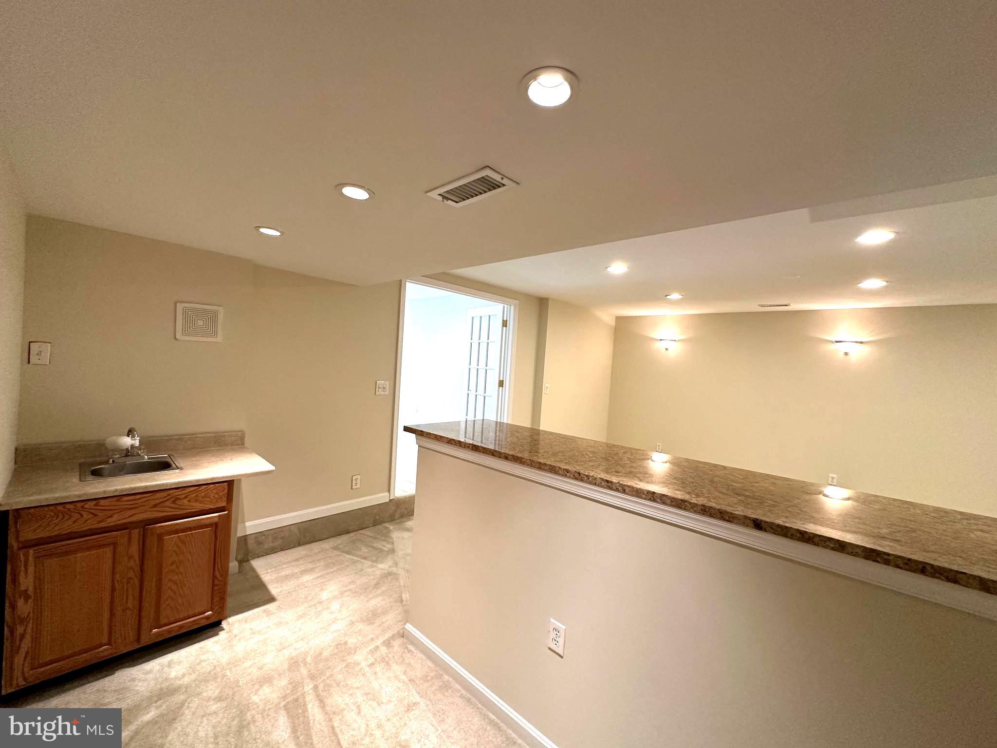 VIRGINIA OAKS - Residential