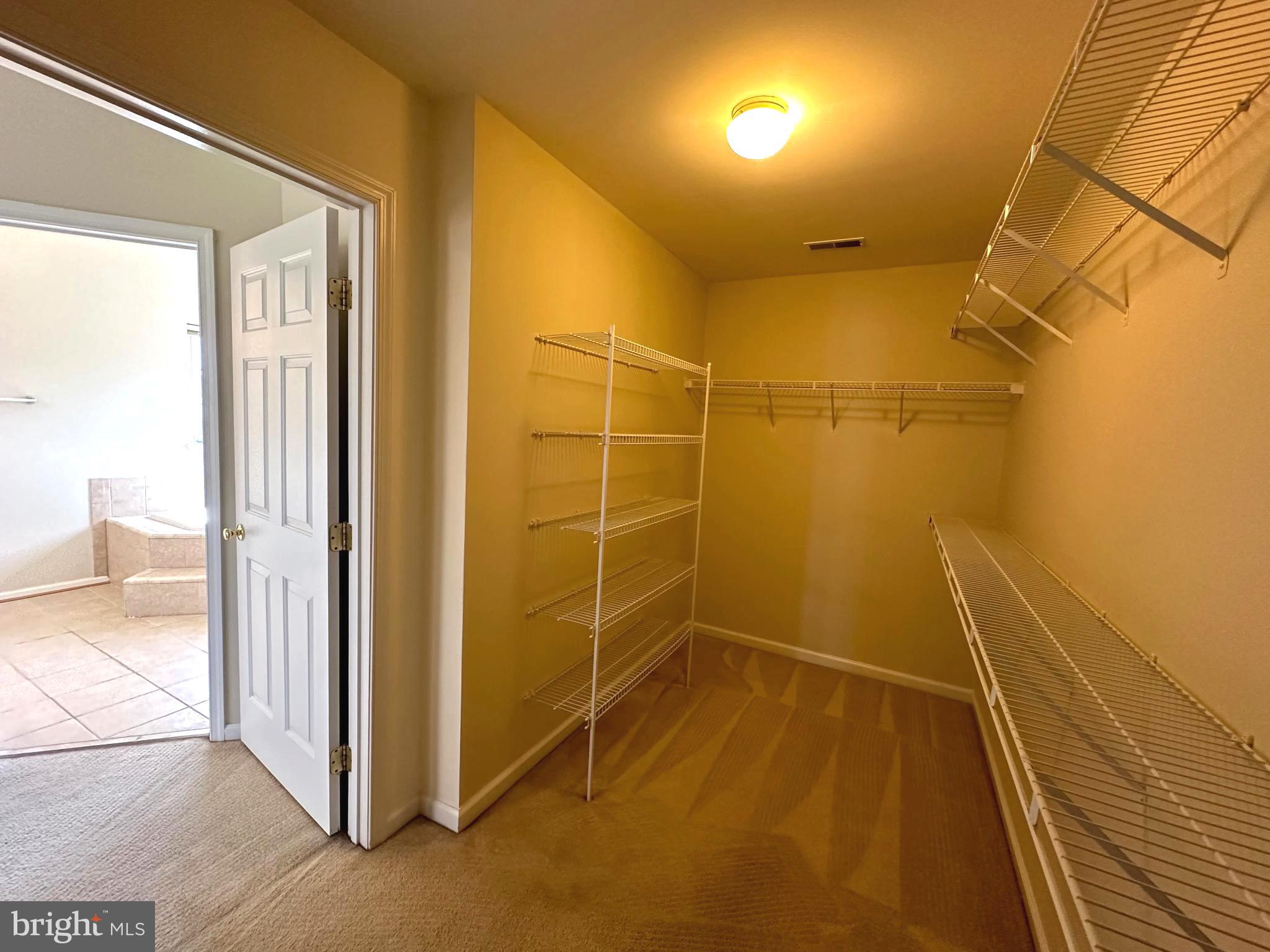 VIRGINIA OAKS - Residential