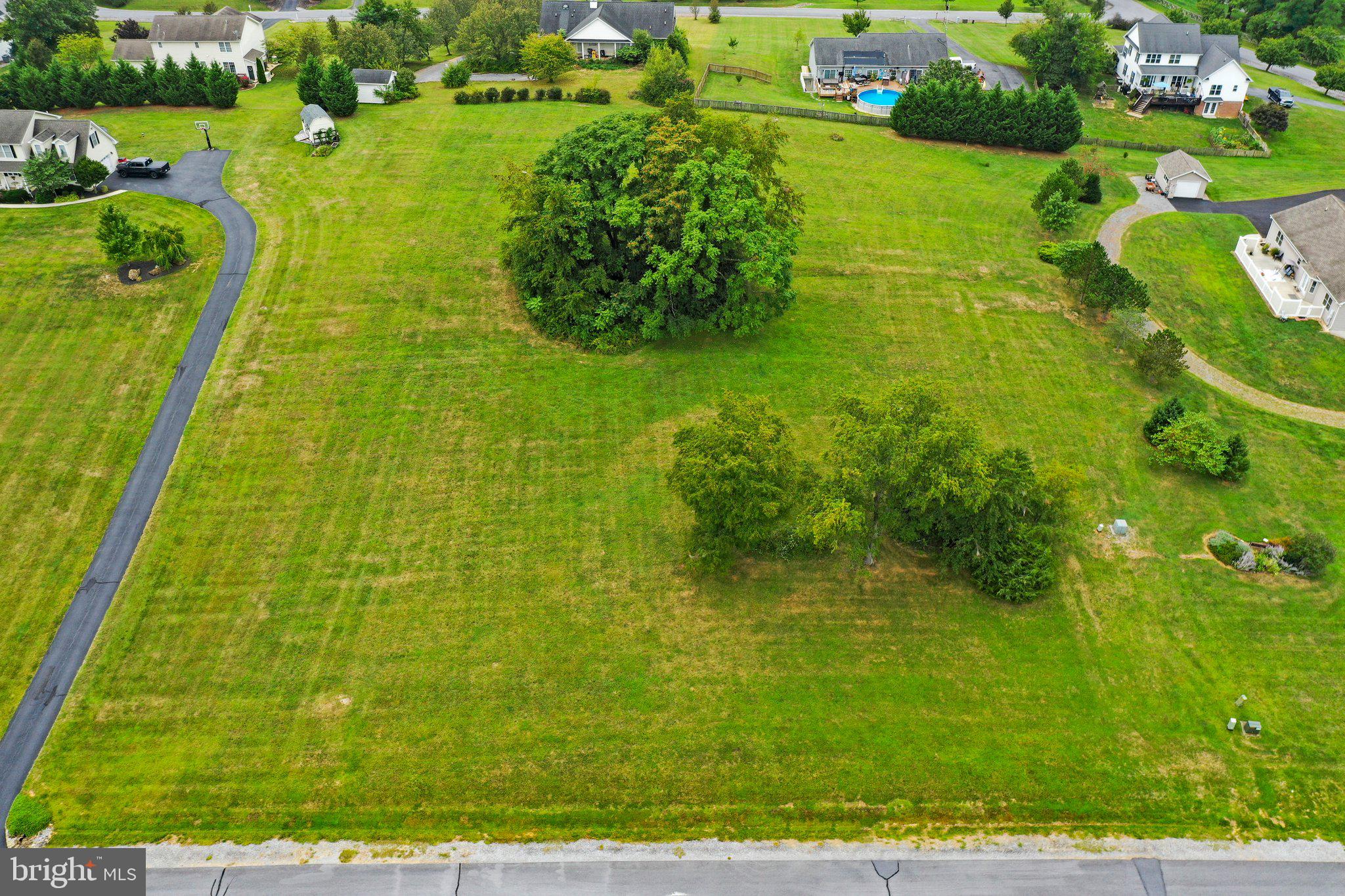 FAIRFAX FARMS - Land