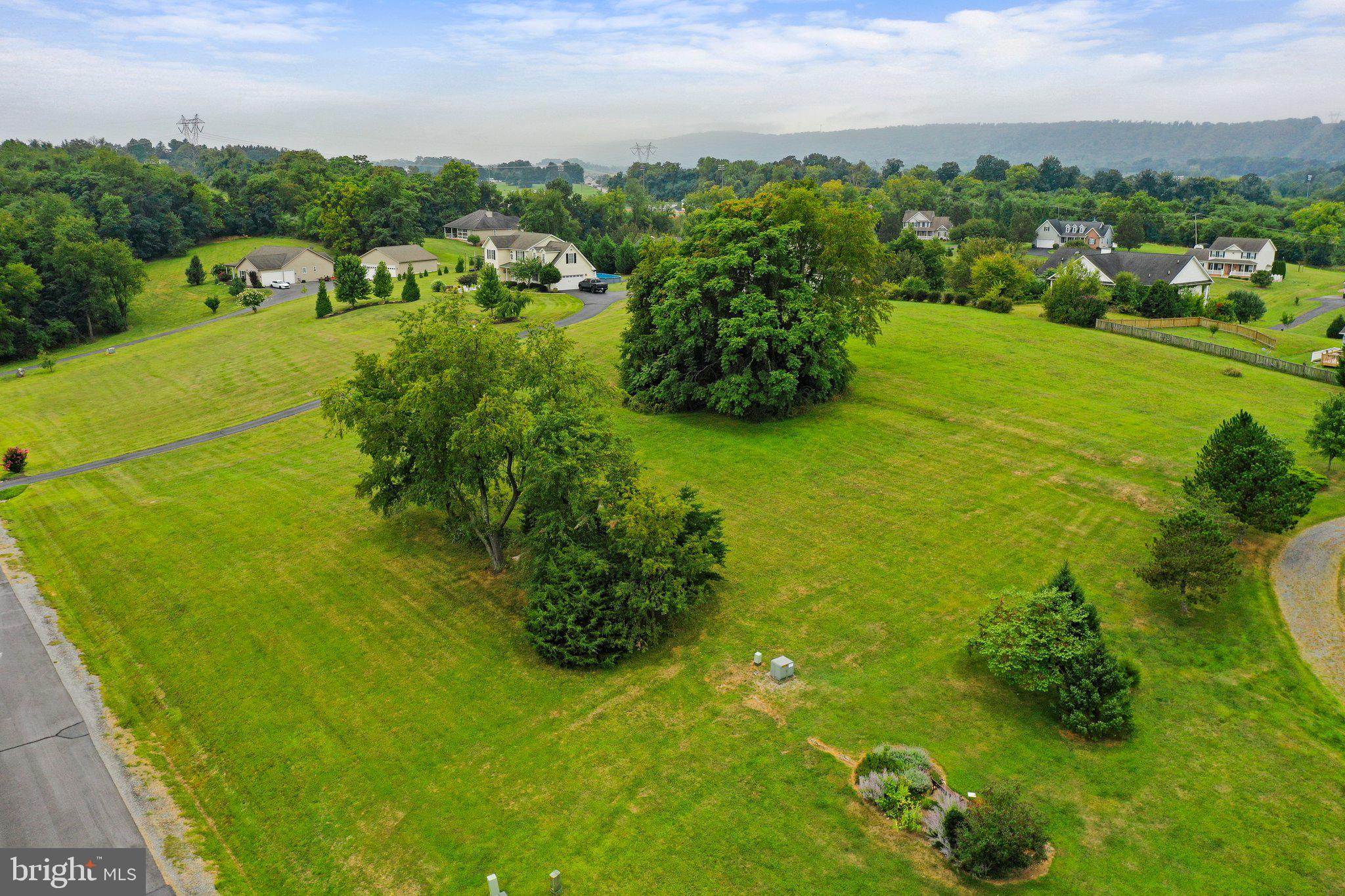 FAIRFAX FARMS - Land