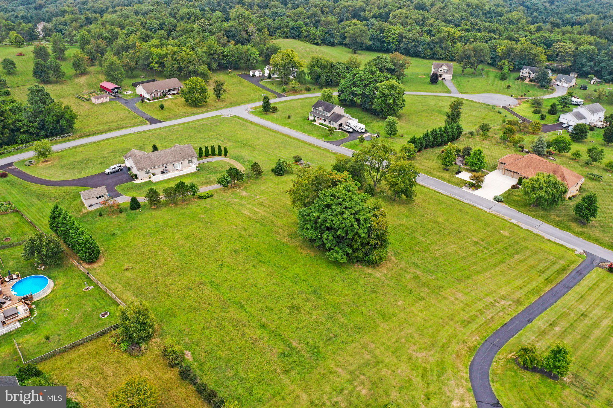 FAIRFAX FARMS - Land