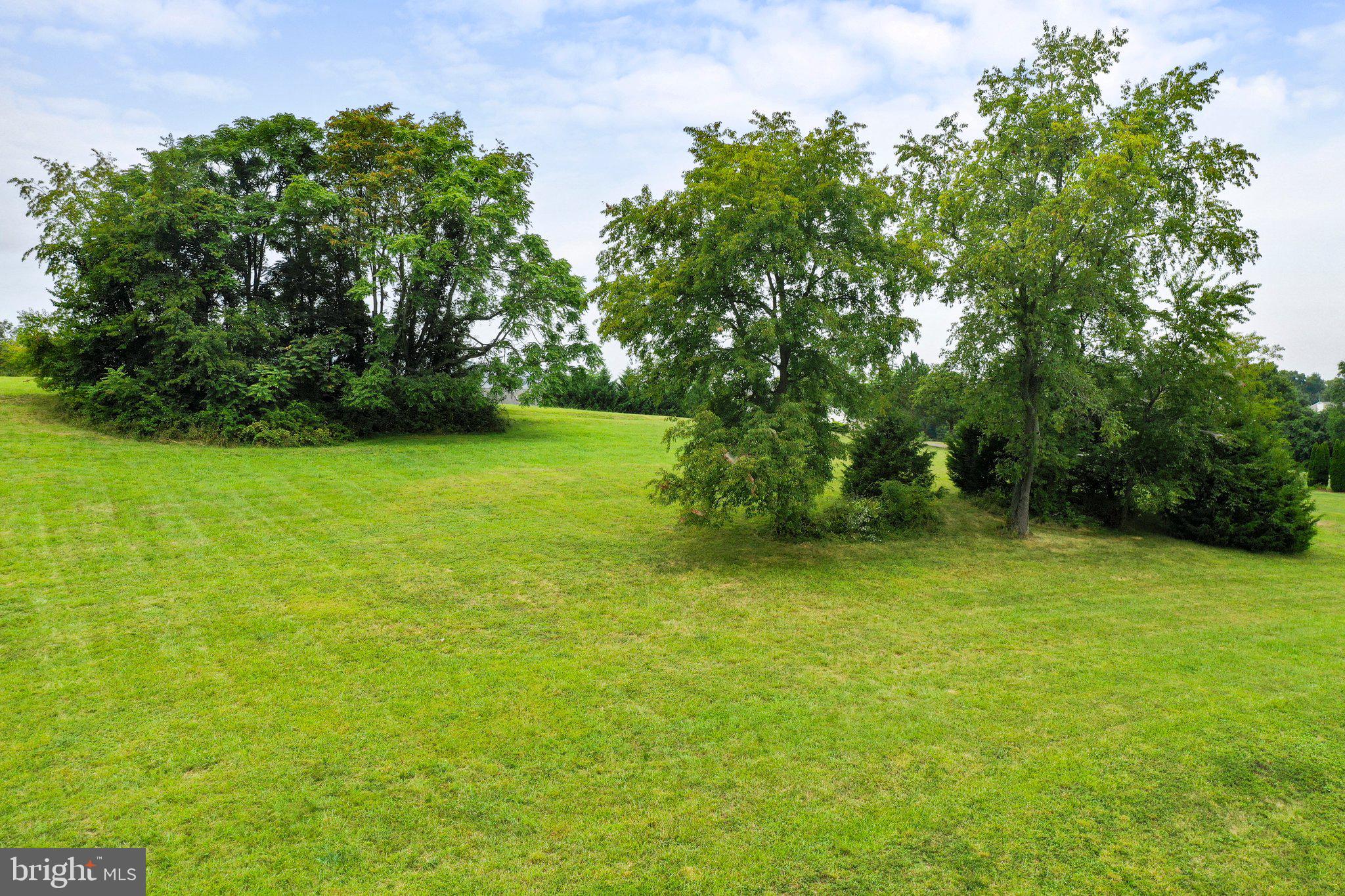 FAIRFAX FARMS - Land