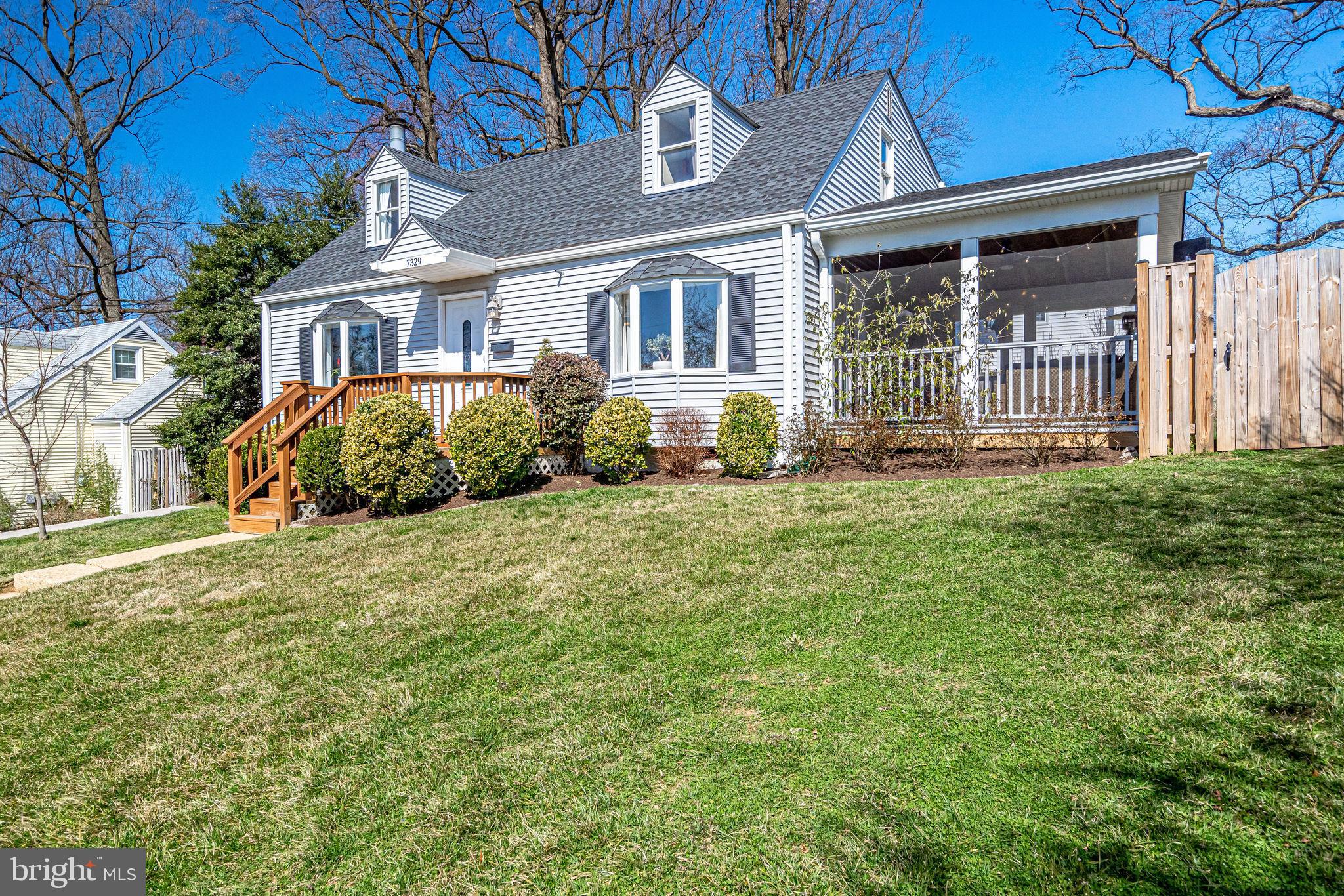 OAK KNOLL - Residential