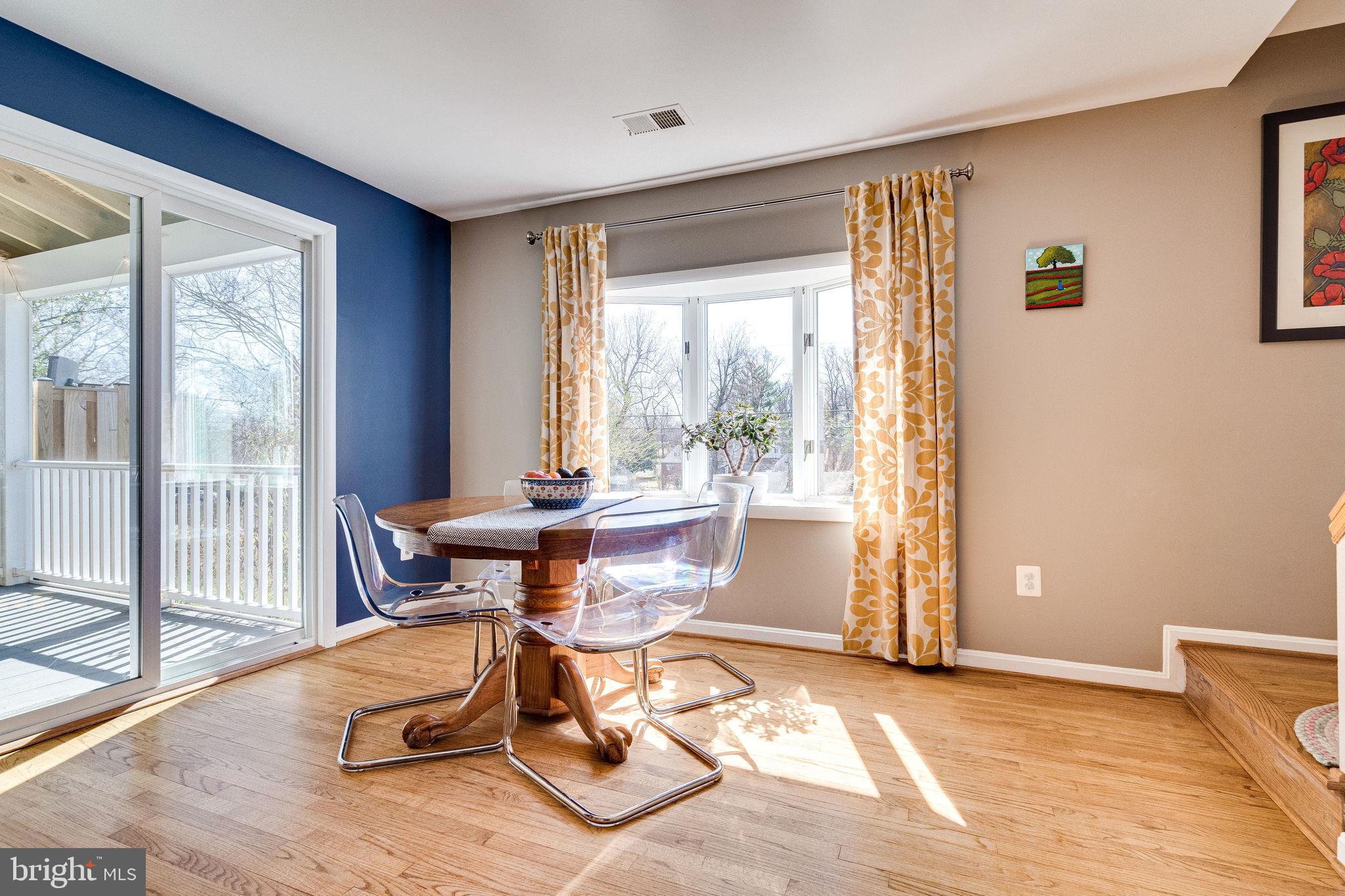 OAK KNOLL - Residential