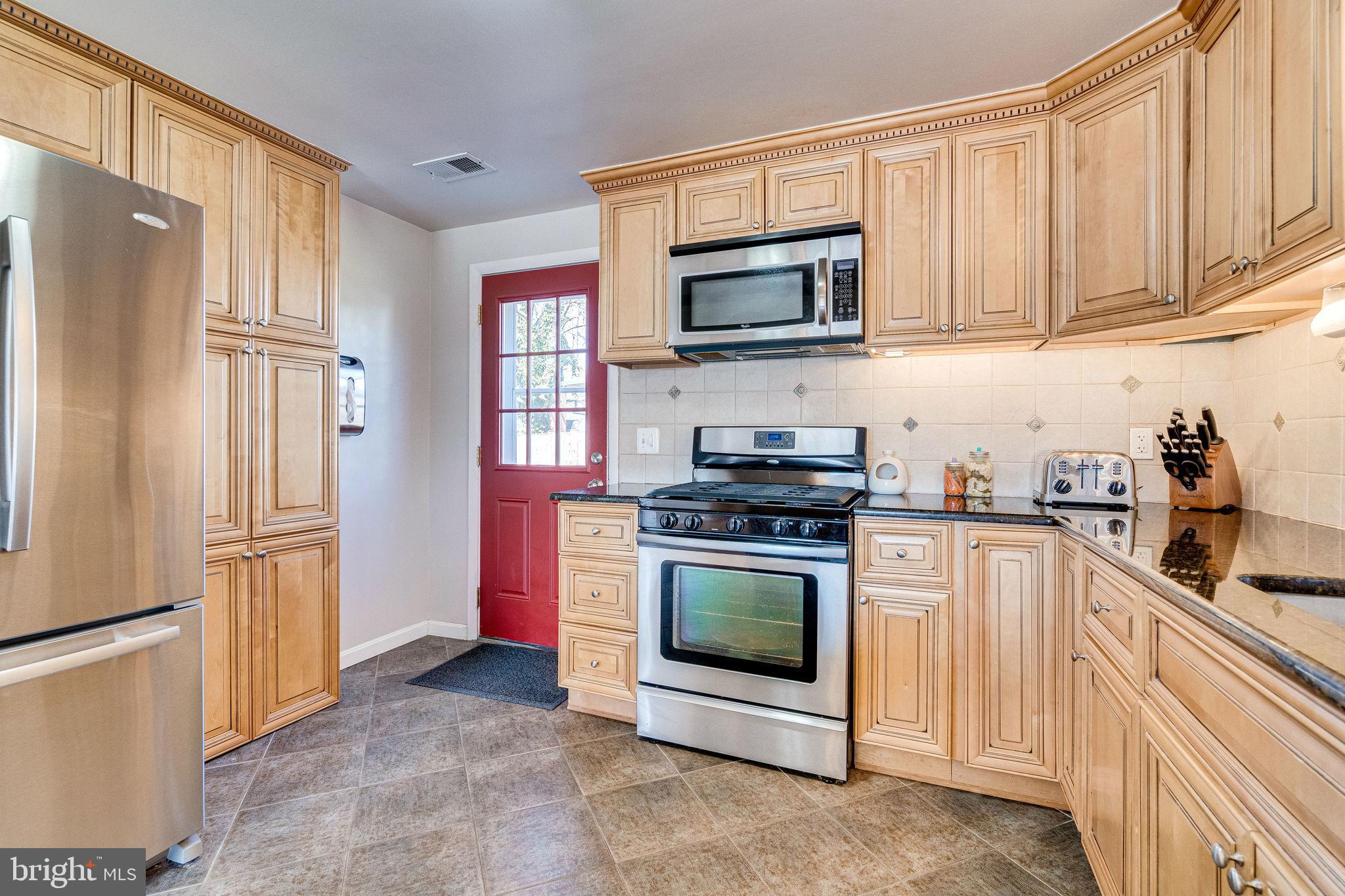 OAK KNOLL - Residential