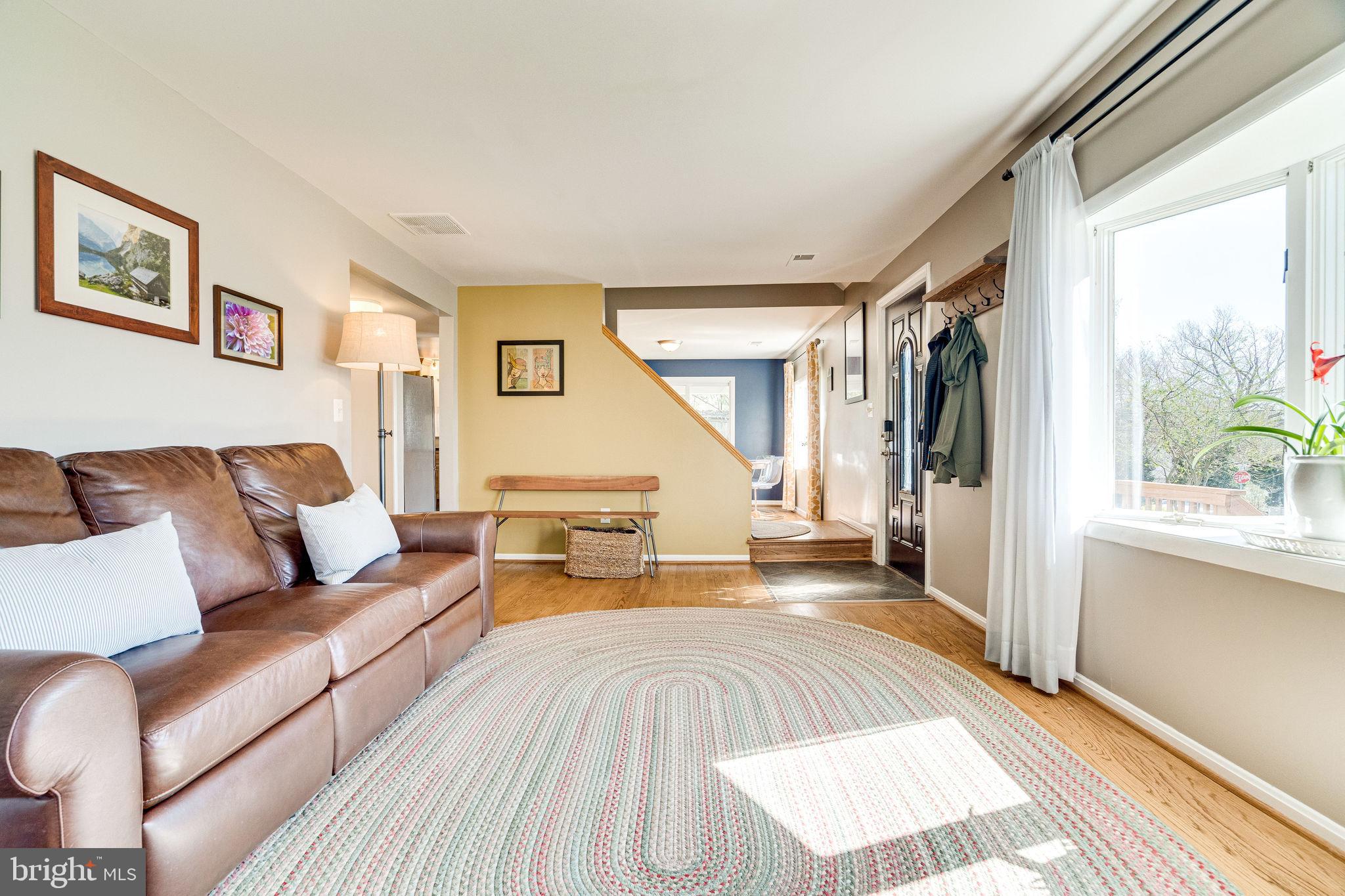 OAK KNOLL - Residential