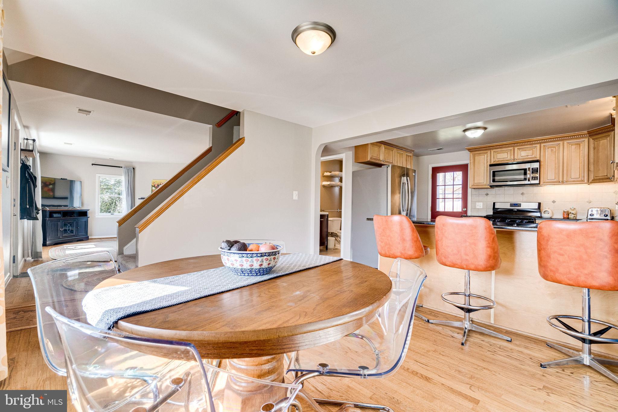 OAK KNOLL - Residential