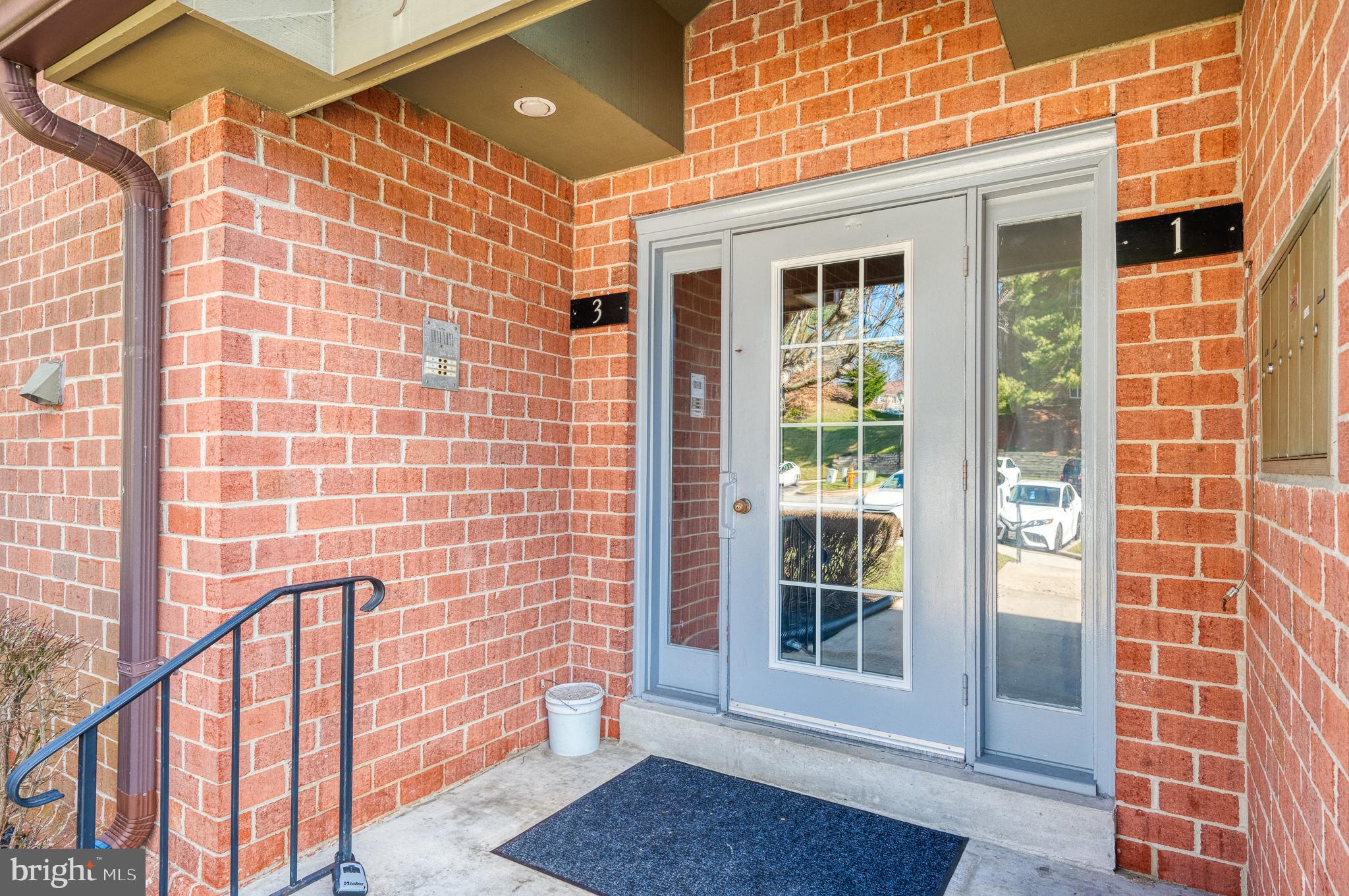 THE FALLS - Residential