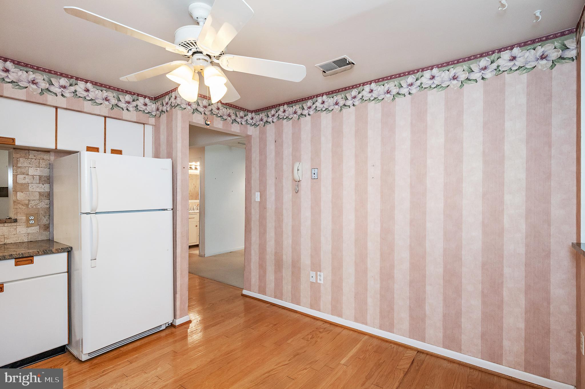 THE FALLS - Residential