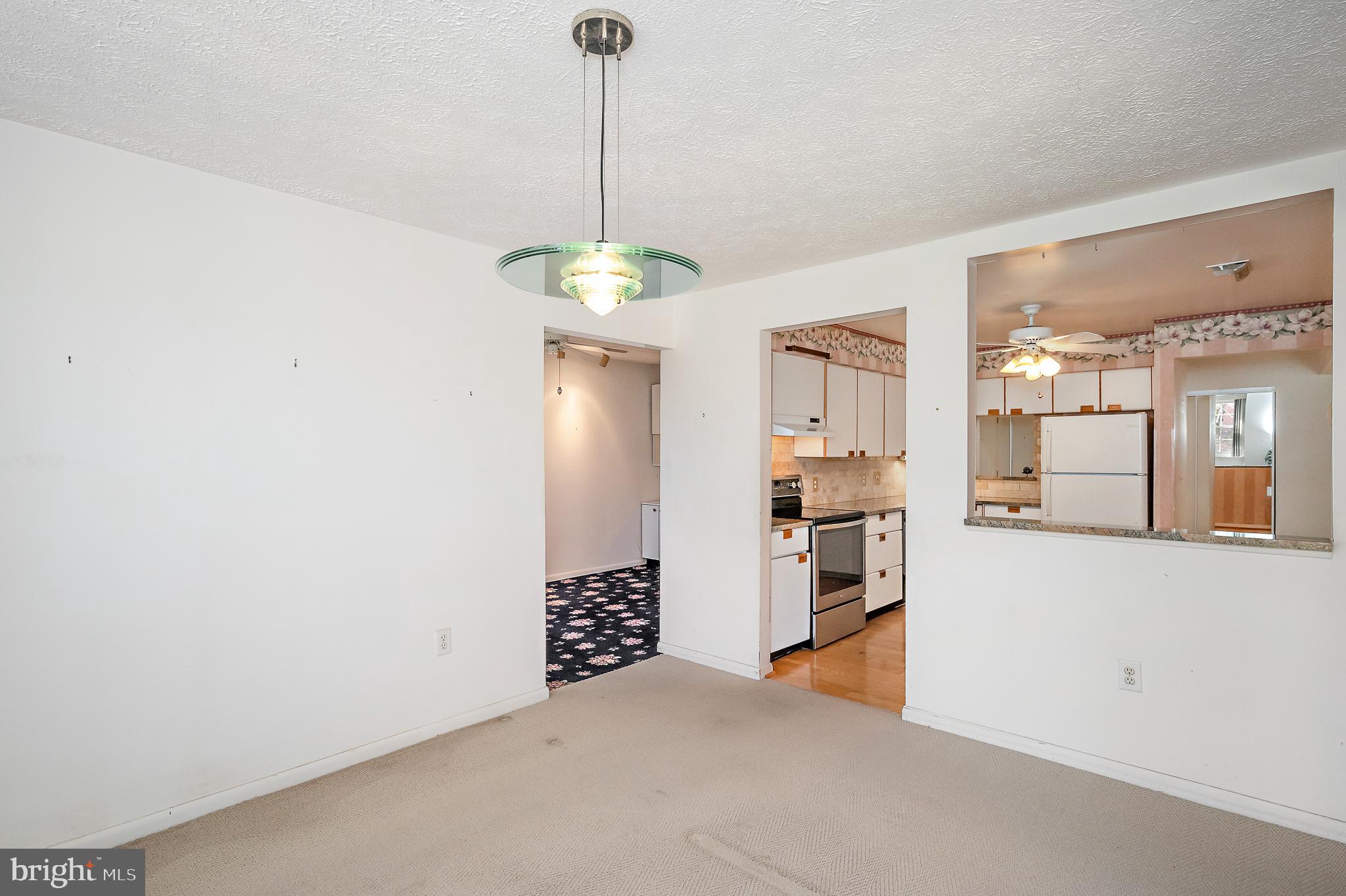 THE FALLS - Residential