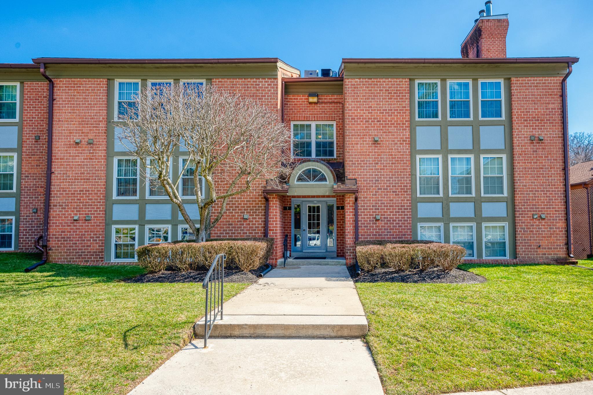 THE FALLS - Residential