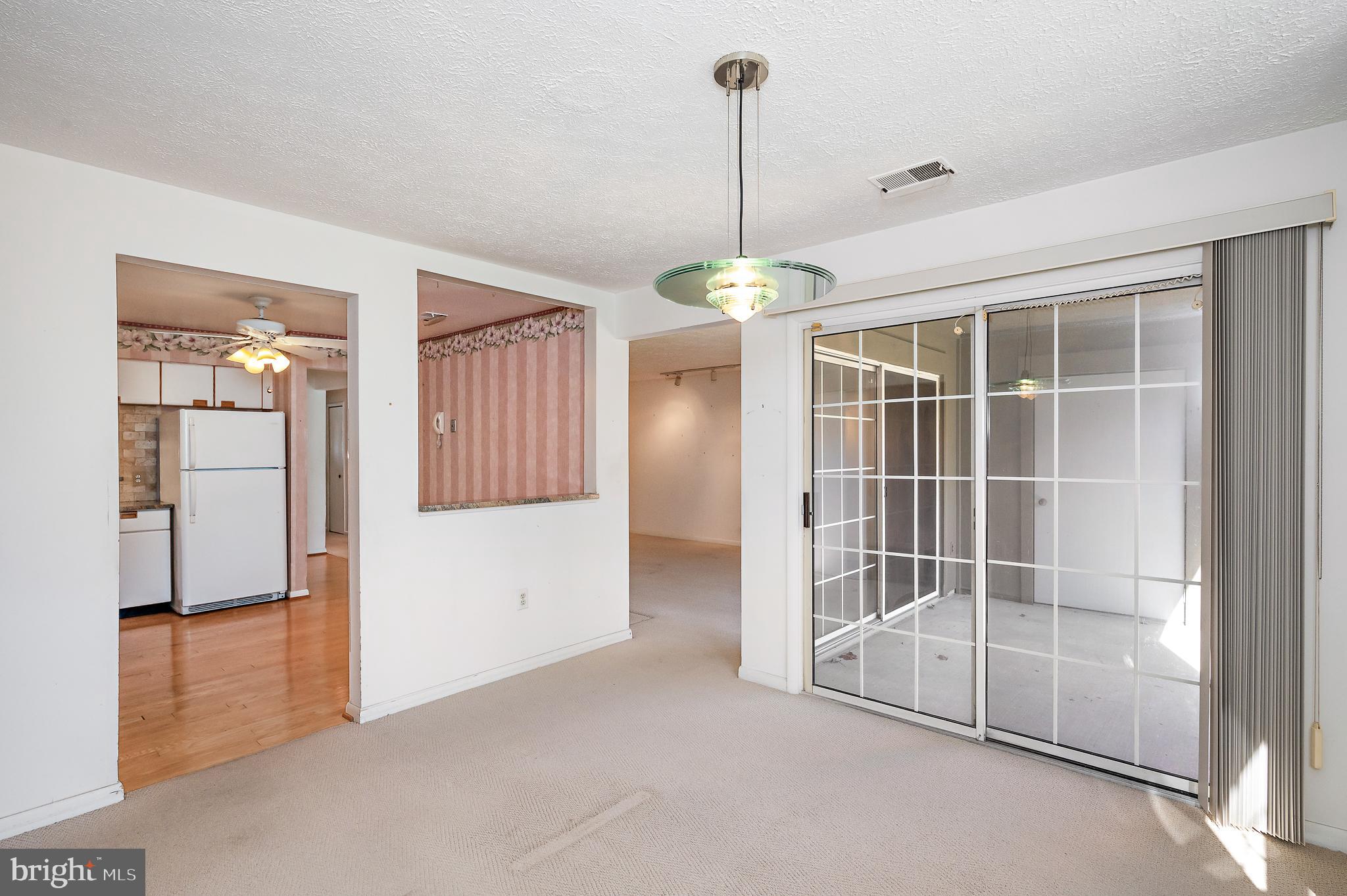 THE FALLS - Residential