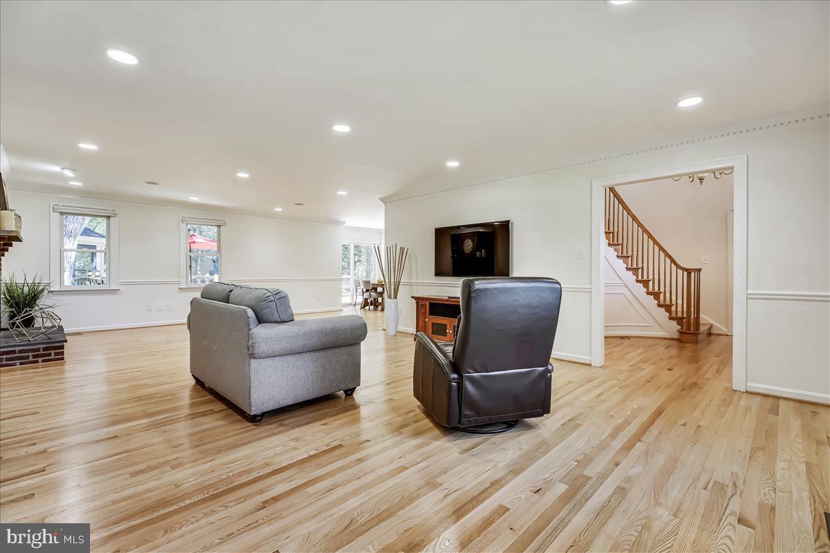 OLNEY OUTSIDE - Residential