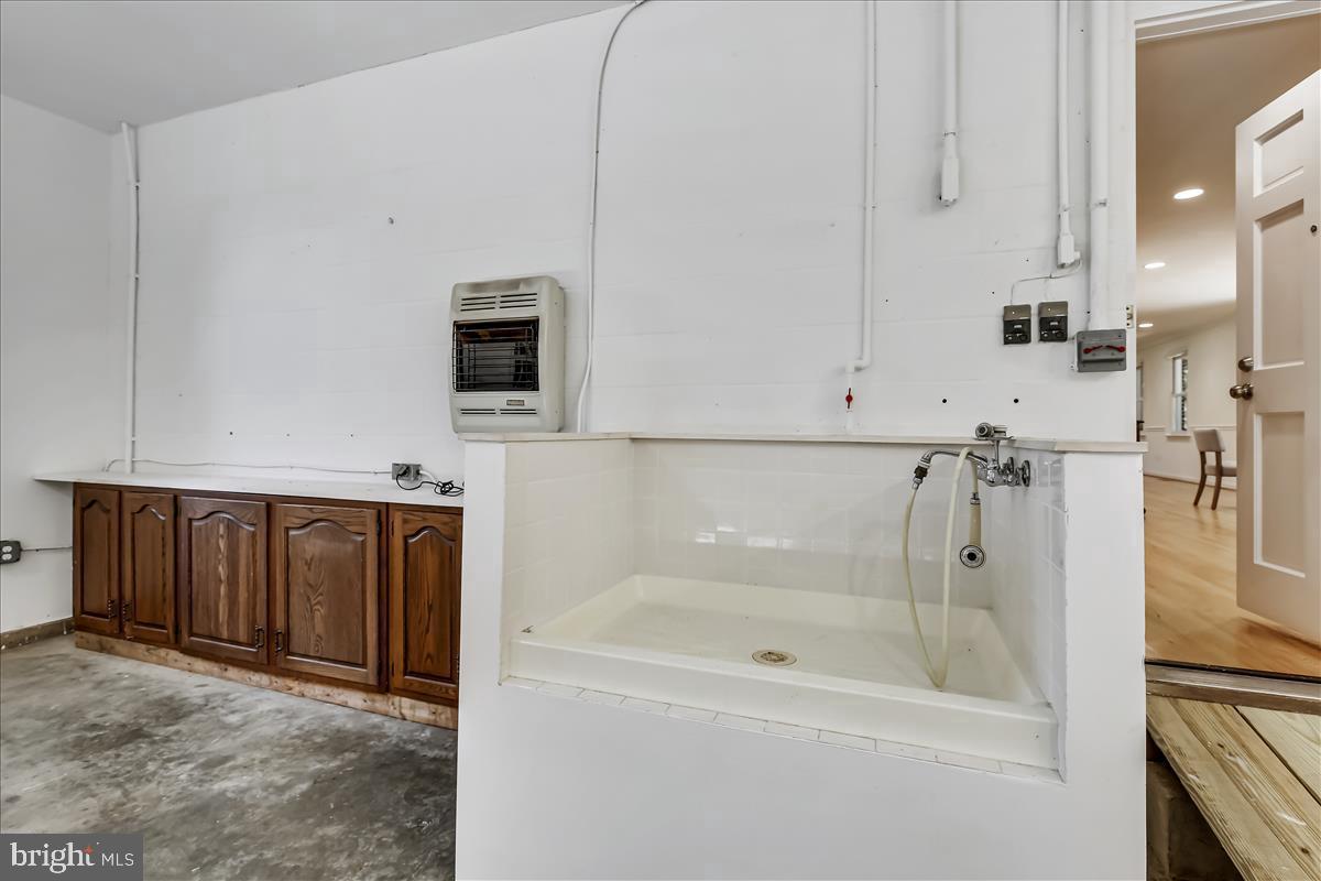 OLNEY OUTSIDE - Residential