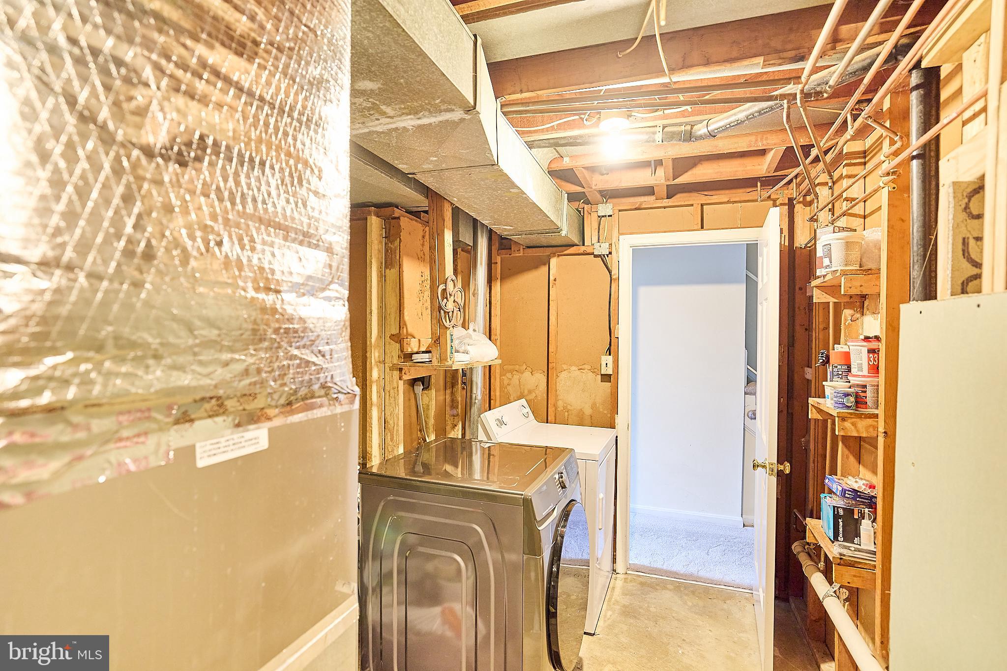 FALLS PLACE TOWNHOUSES - Residential Lease