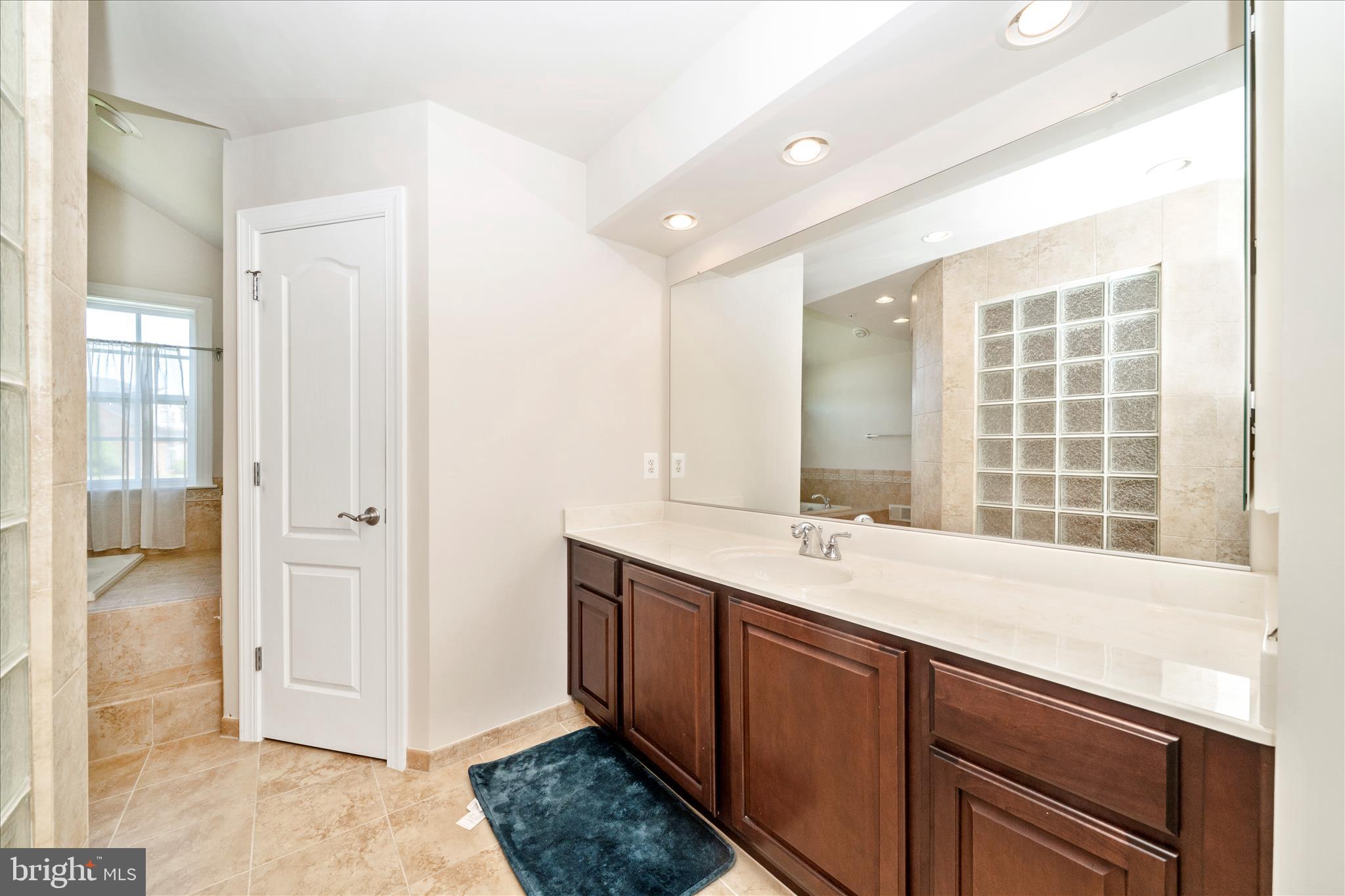 WOODMORE NORTH - Residential