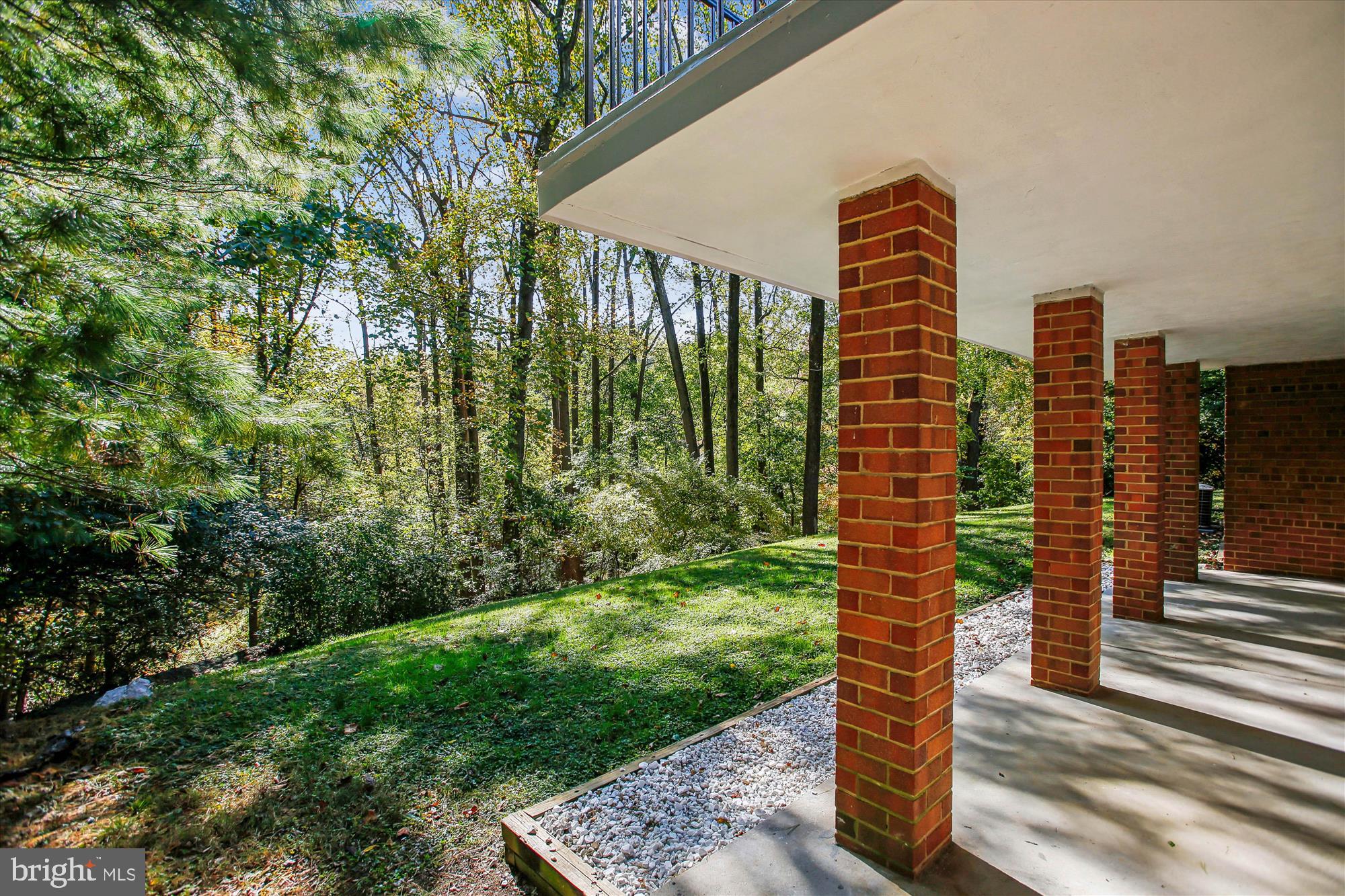 ARLINGTON FOREST - Residential