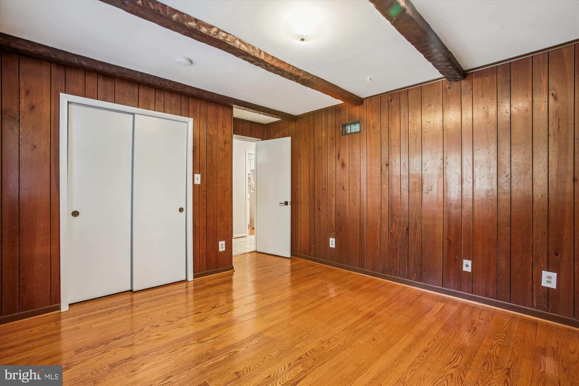 ARLINGTON FOREST - Residential