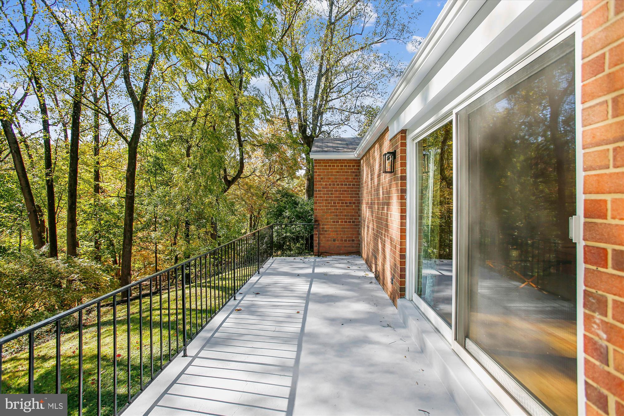 ARLINGTON FOREST - Residential