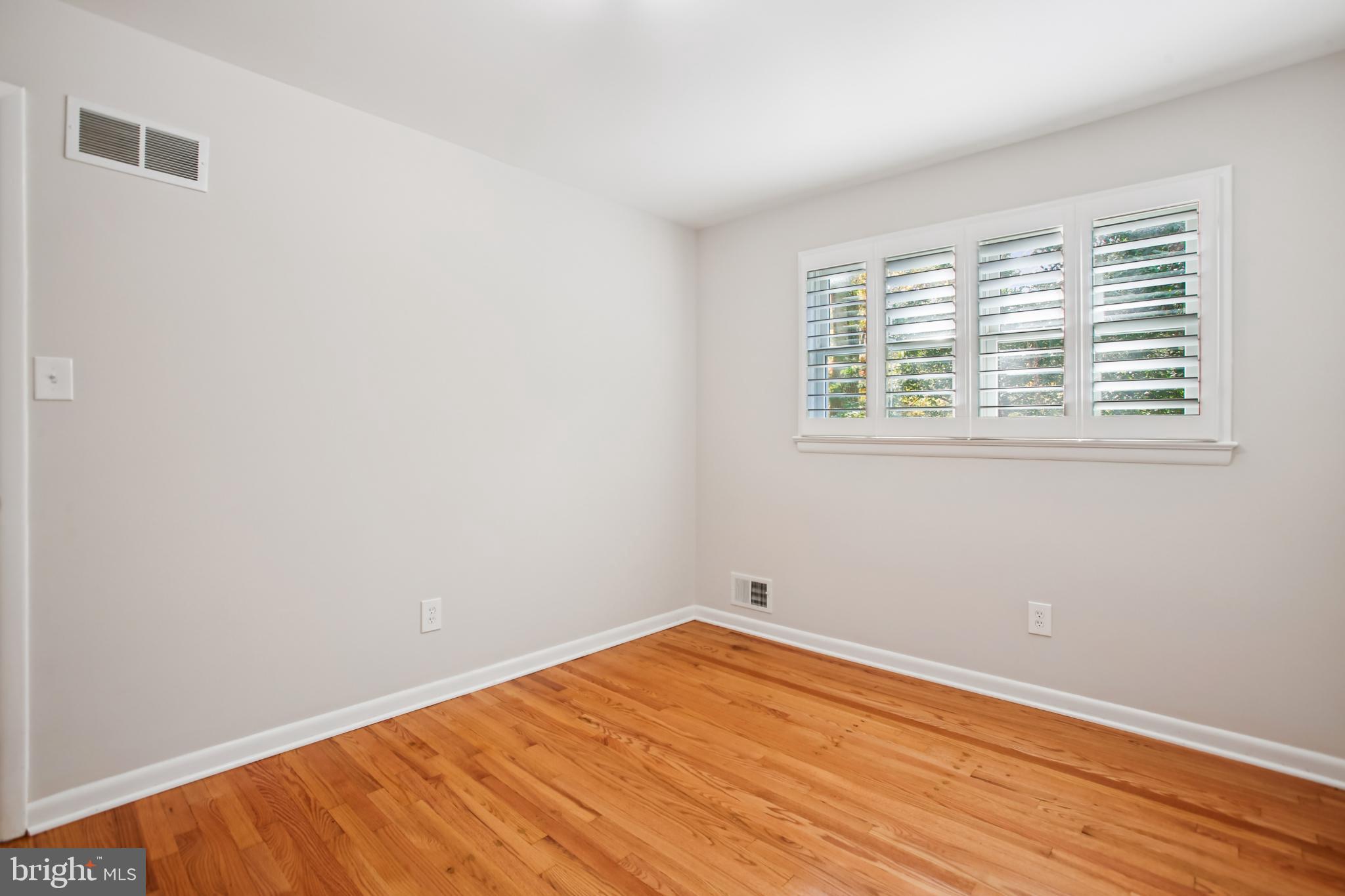 ARLINGTON FOREST - Residential