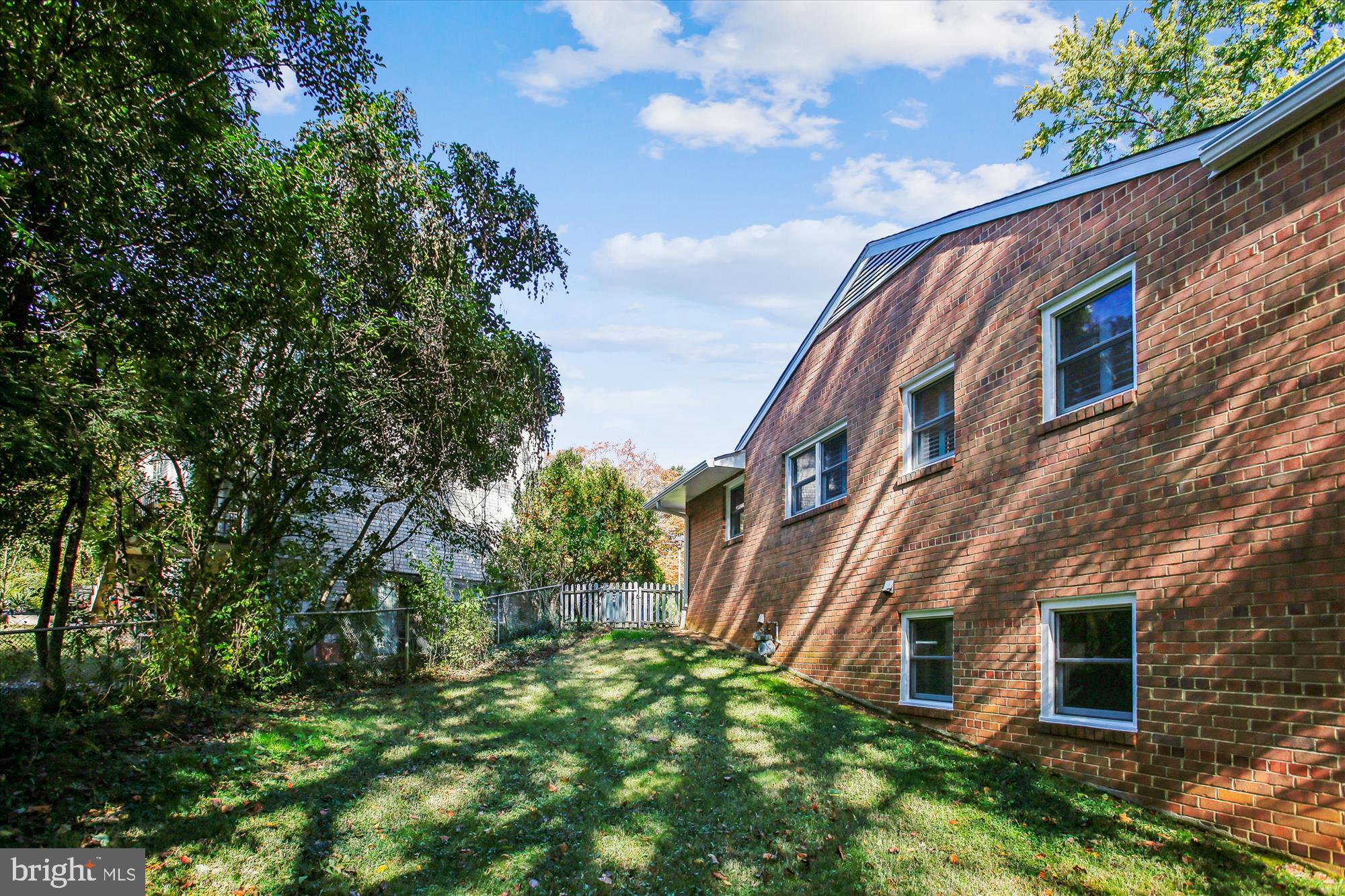 ARLINGTON FOREST - Residential