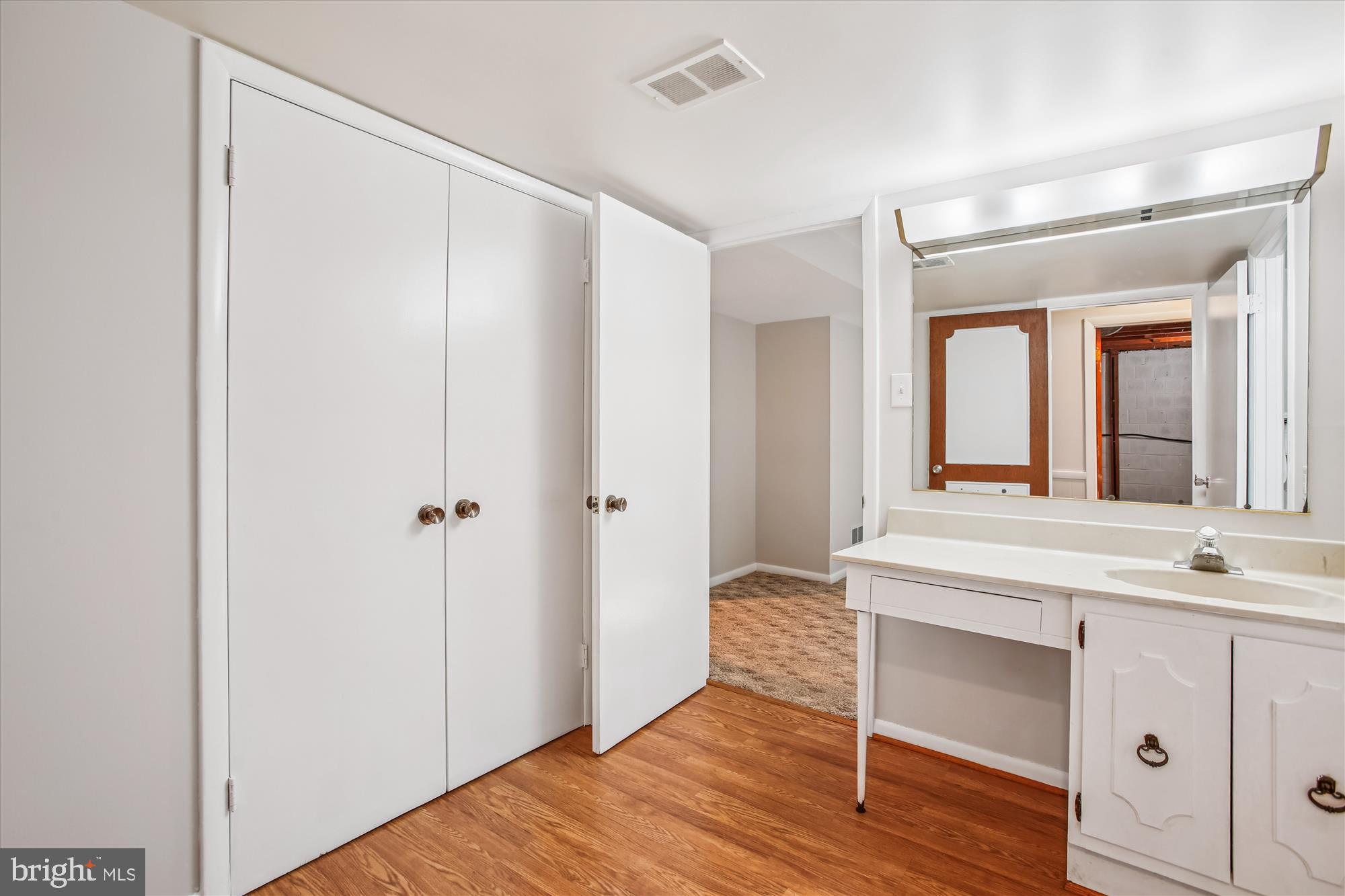 ARLINGTON FOREST - Residential